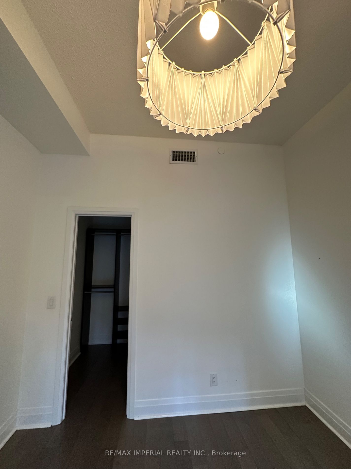 399 Spring Garden Avenue, #123