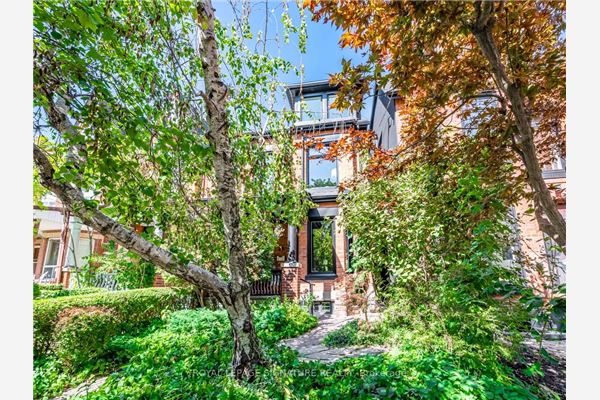 28 Ulster St, Toronto