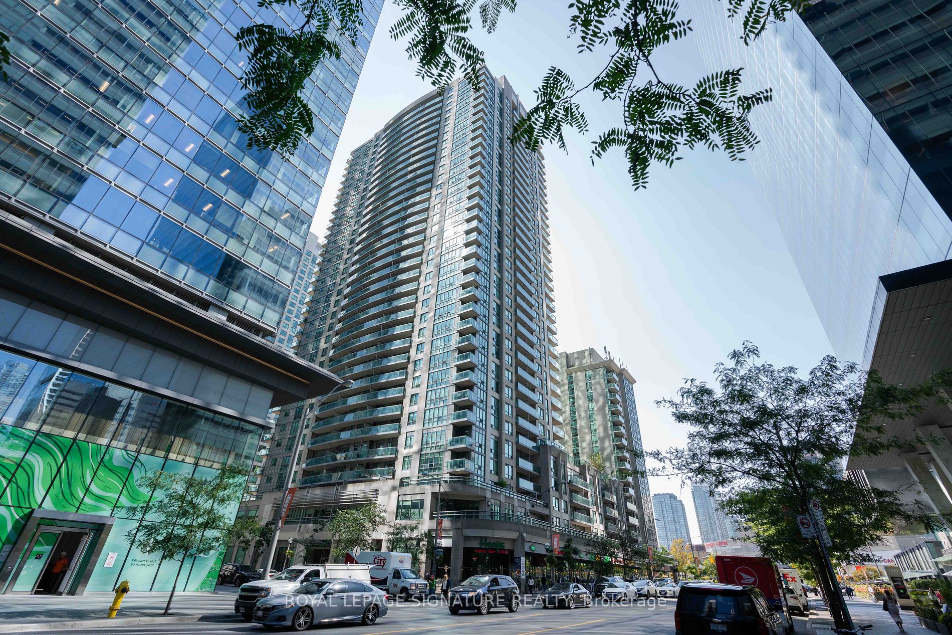 30 Grand Trunk Cres, #3007