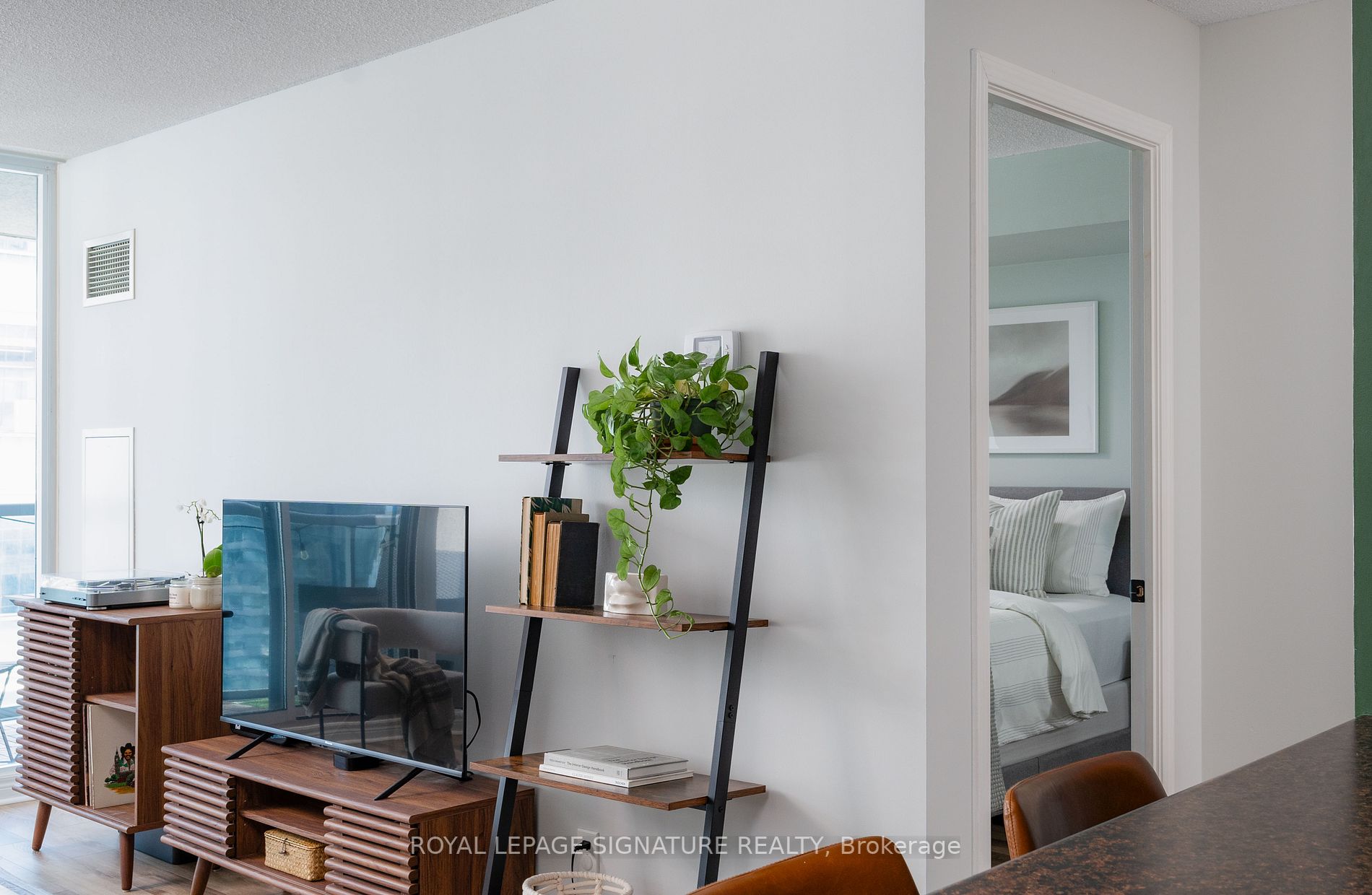 30 Grand Trunk Cres, #3007