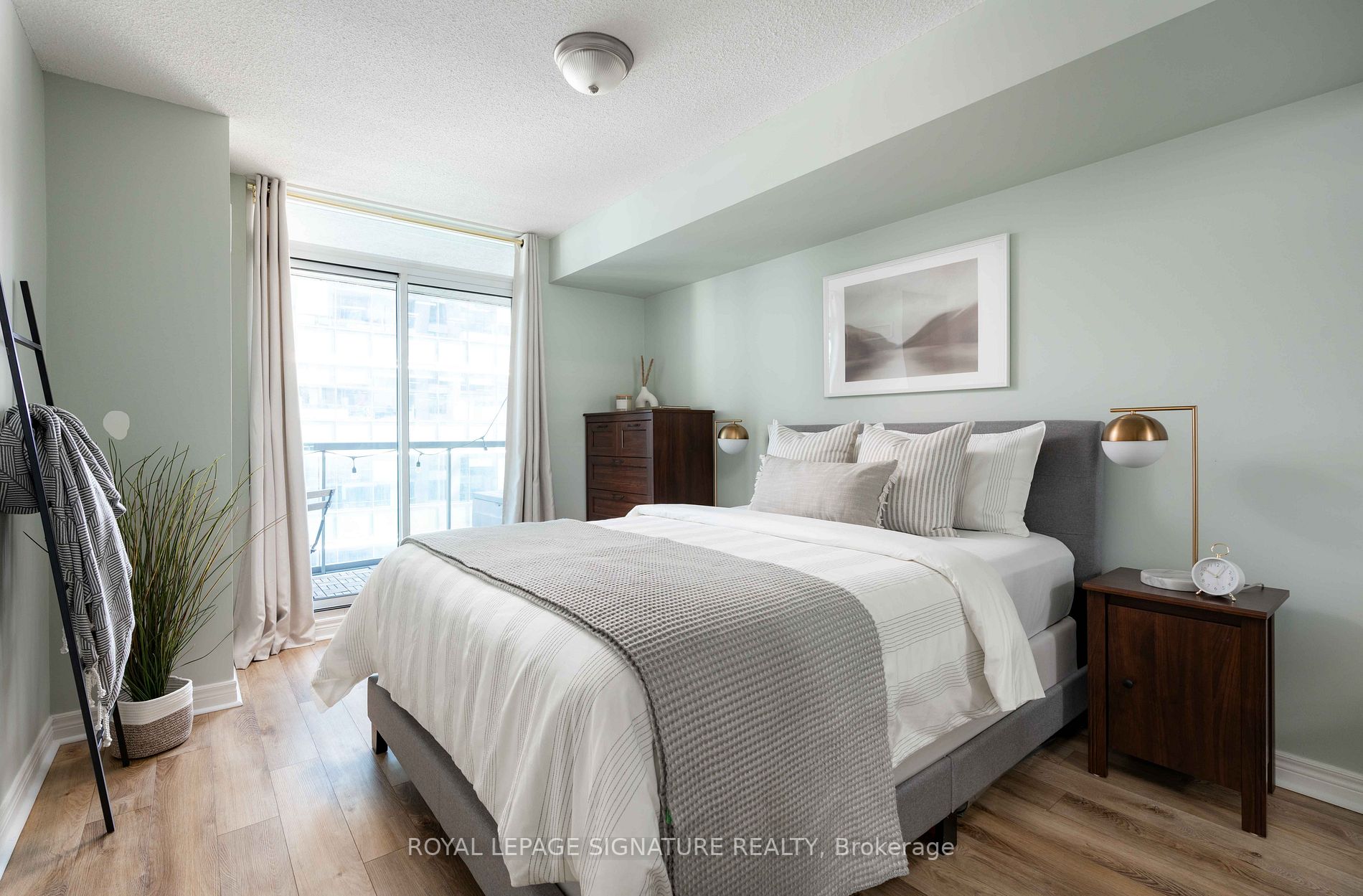 30 Grand Trunk Cres, #3007