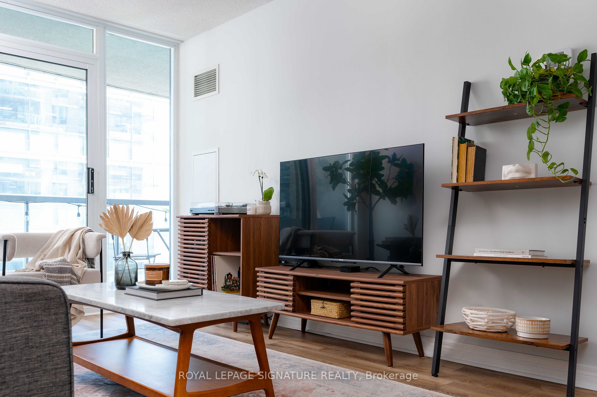 30 Grand Trunk Cres, #3007