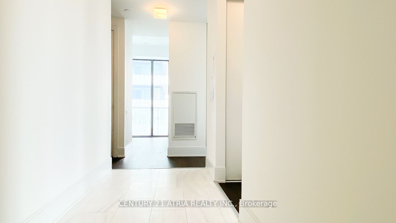 50 Charles St E, #4906