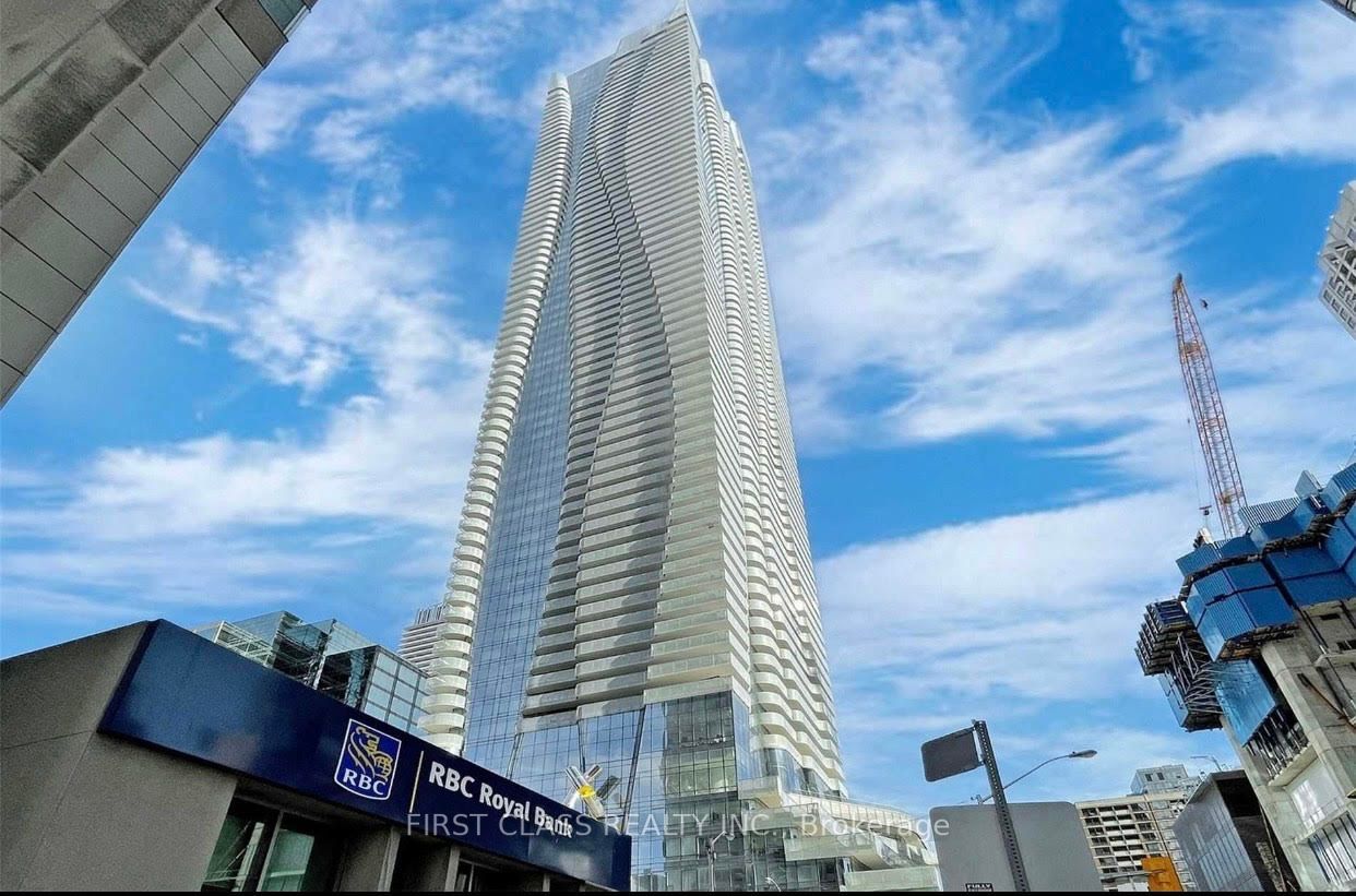 1 Bloor St E, #2810