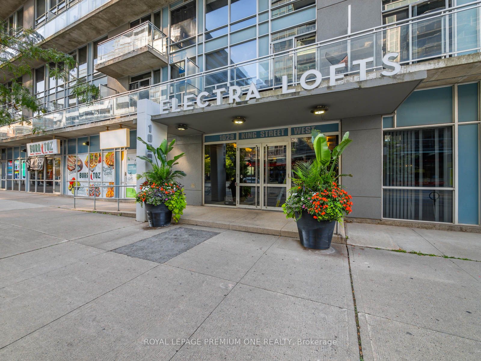 1029 King St, #205