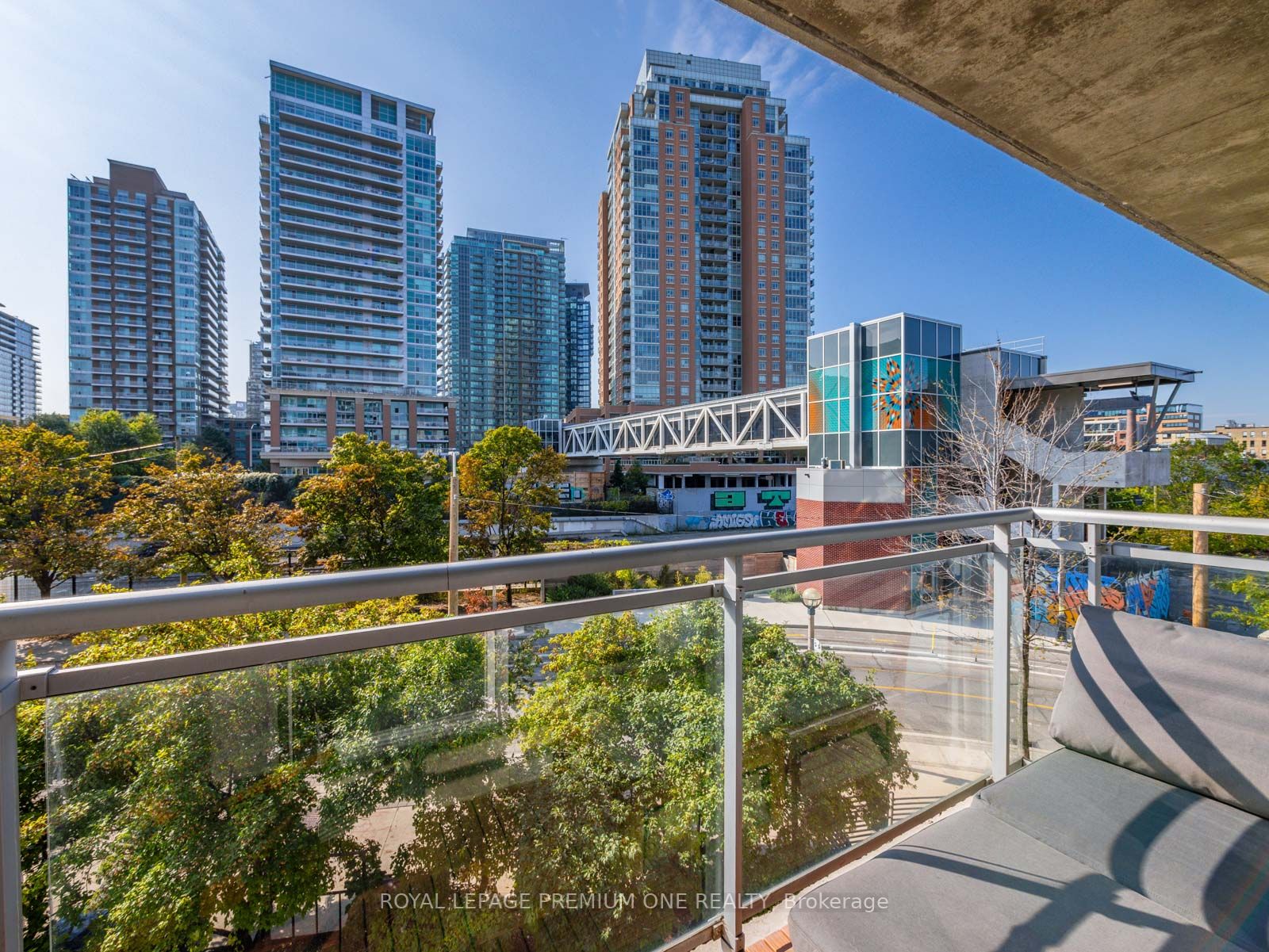 1029 King St, #205