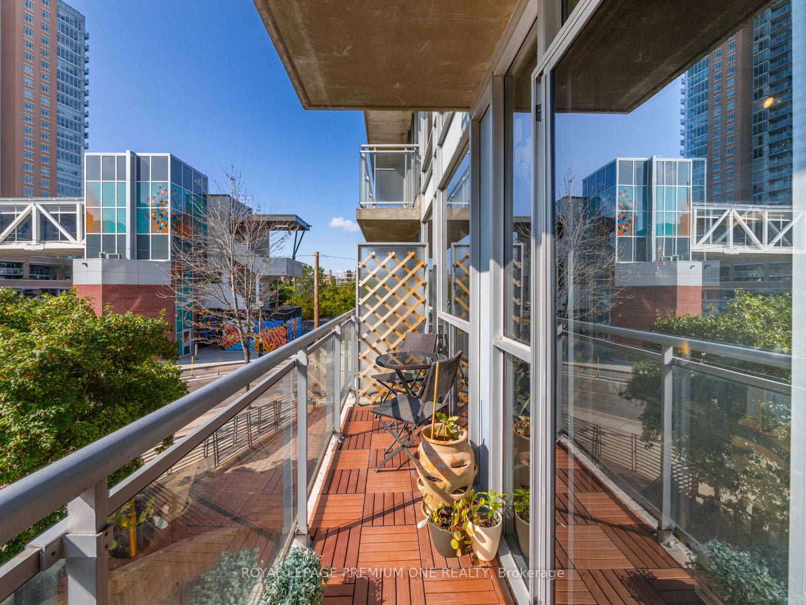 1029 King St, #205