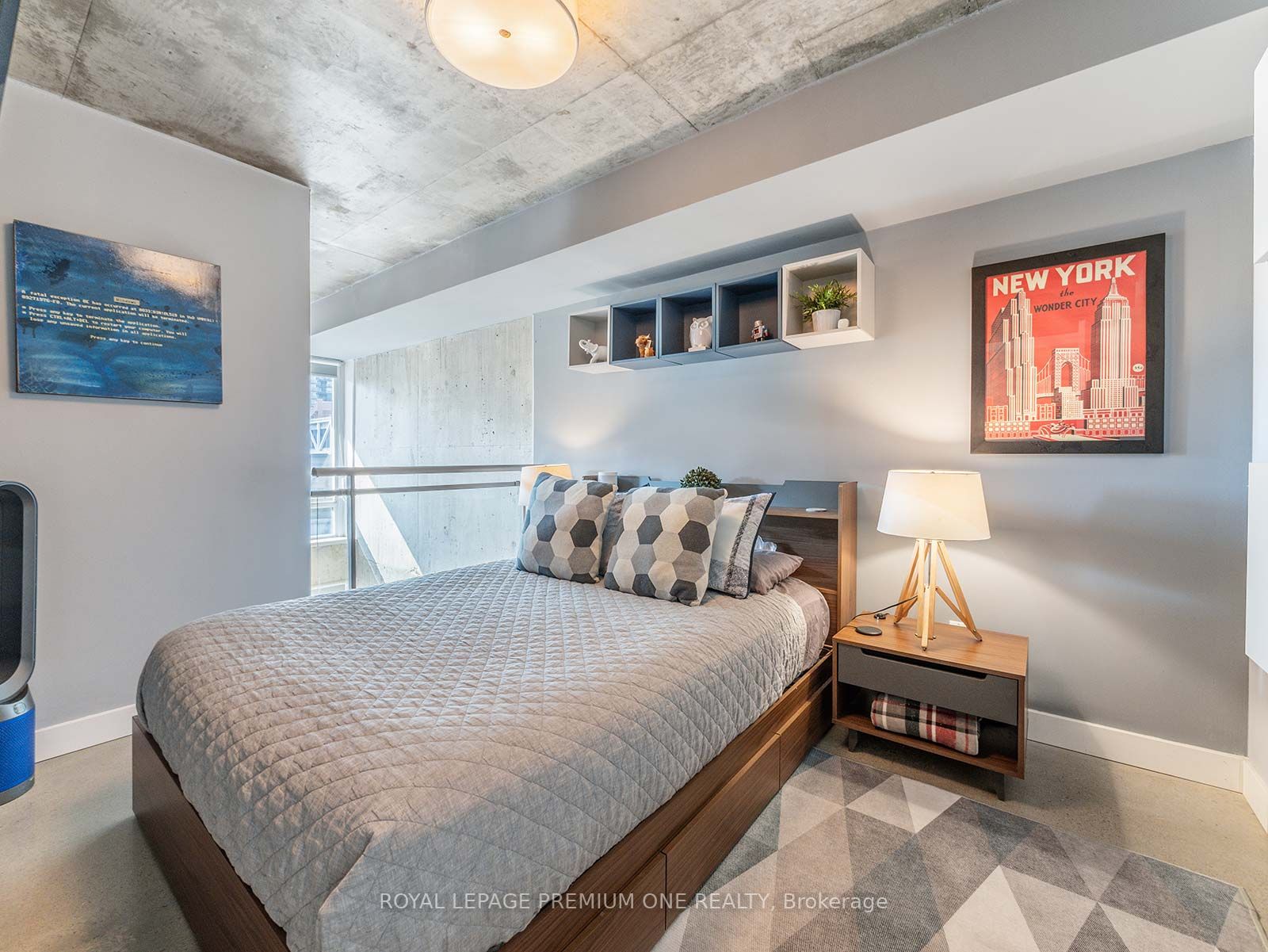 1029 King St, #205