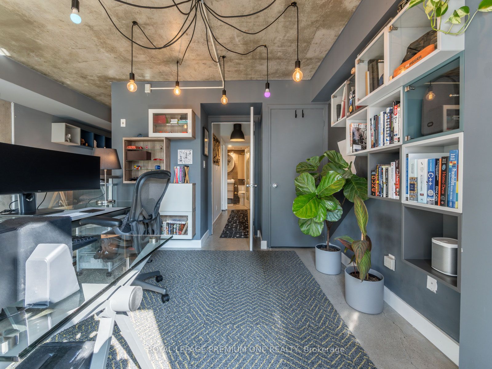 1029 King St, #205