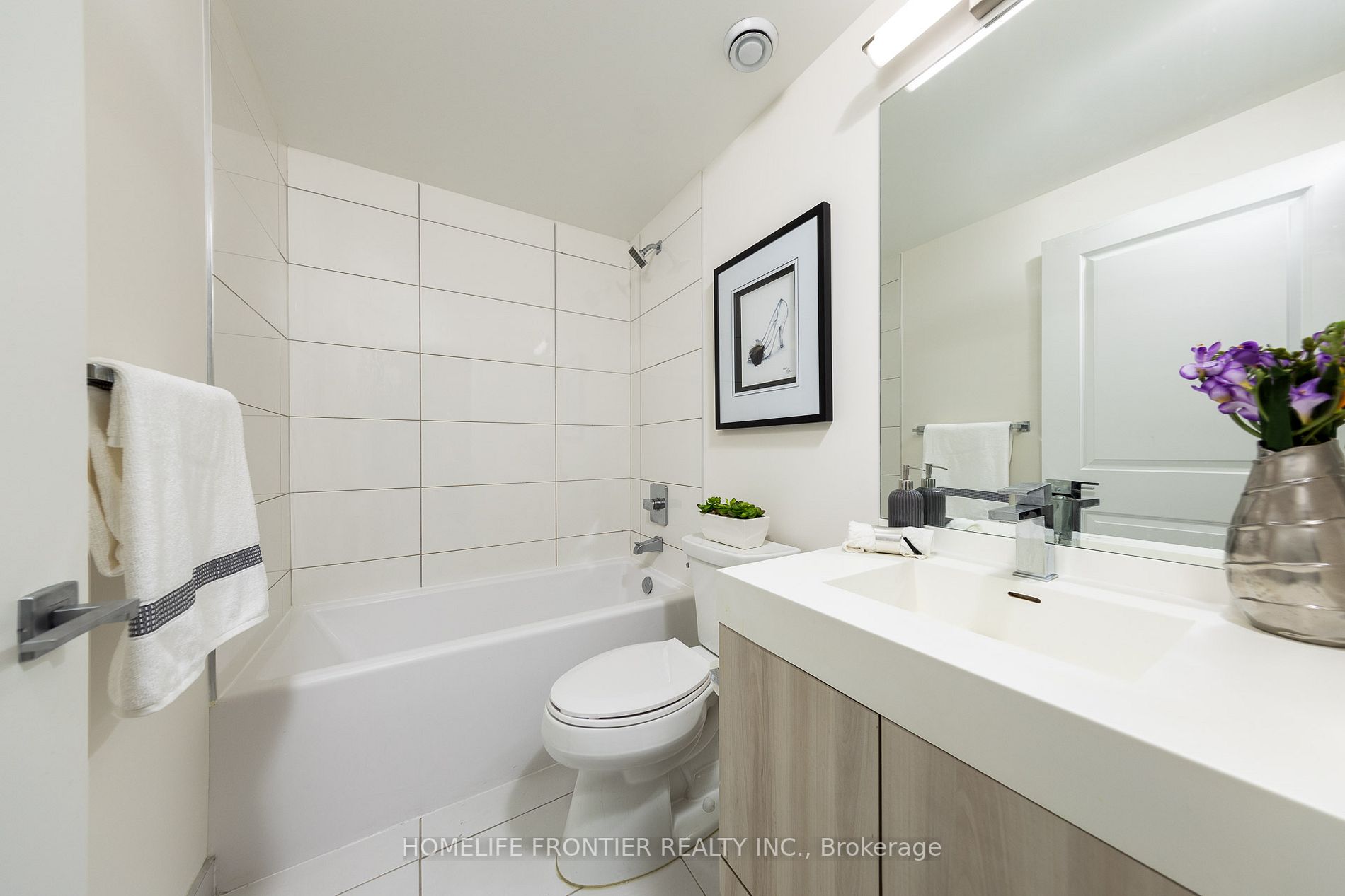251 Jarvis St, #1429