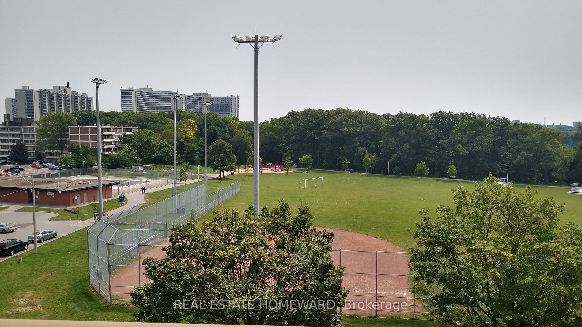 1 Leaside Park Dr, #417