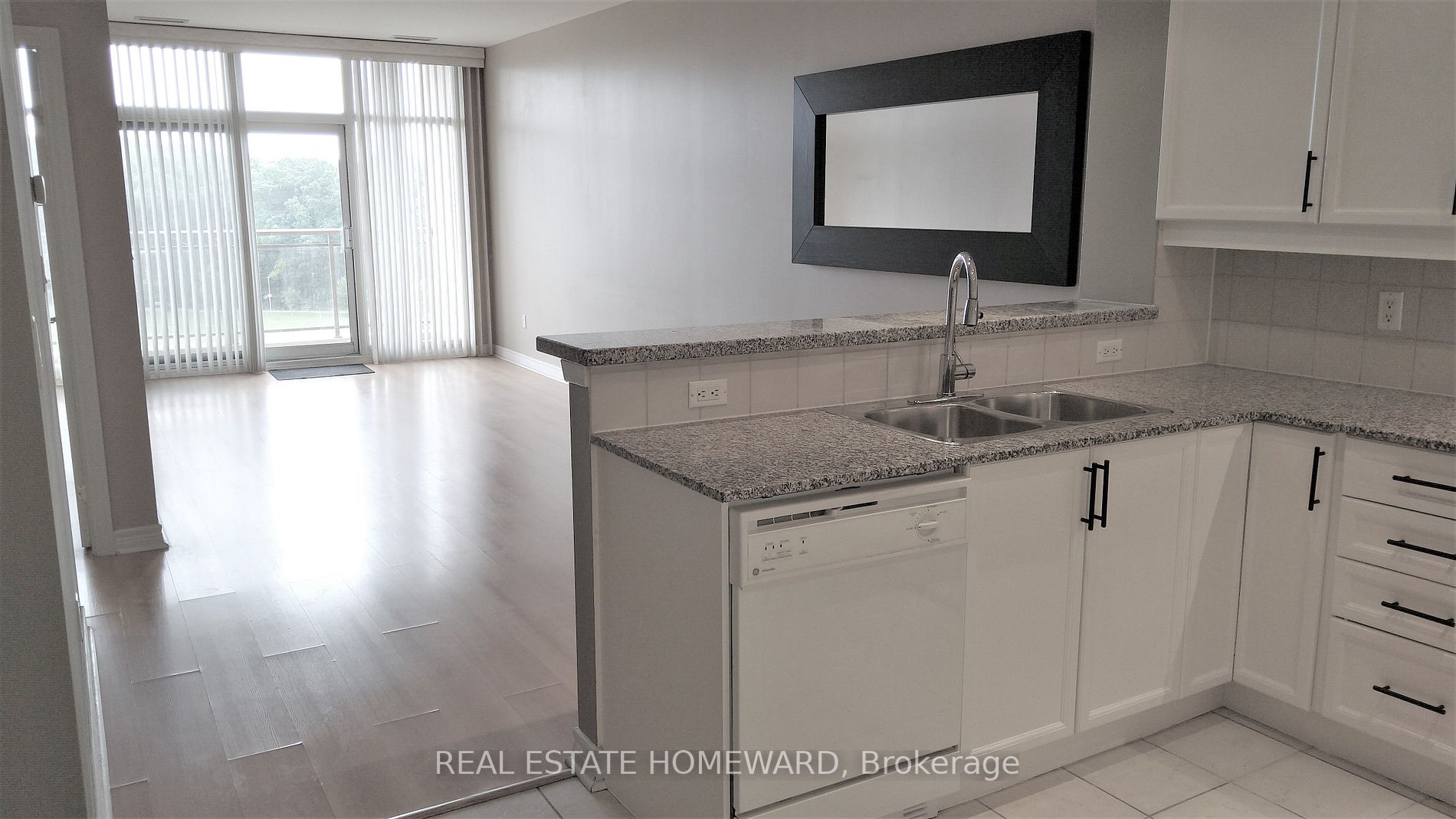 1 Leaside Park Dr, #417