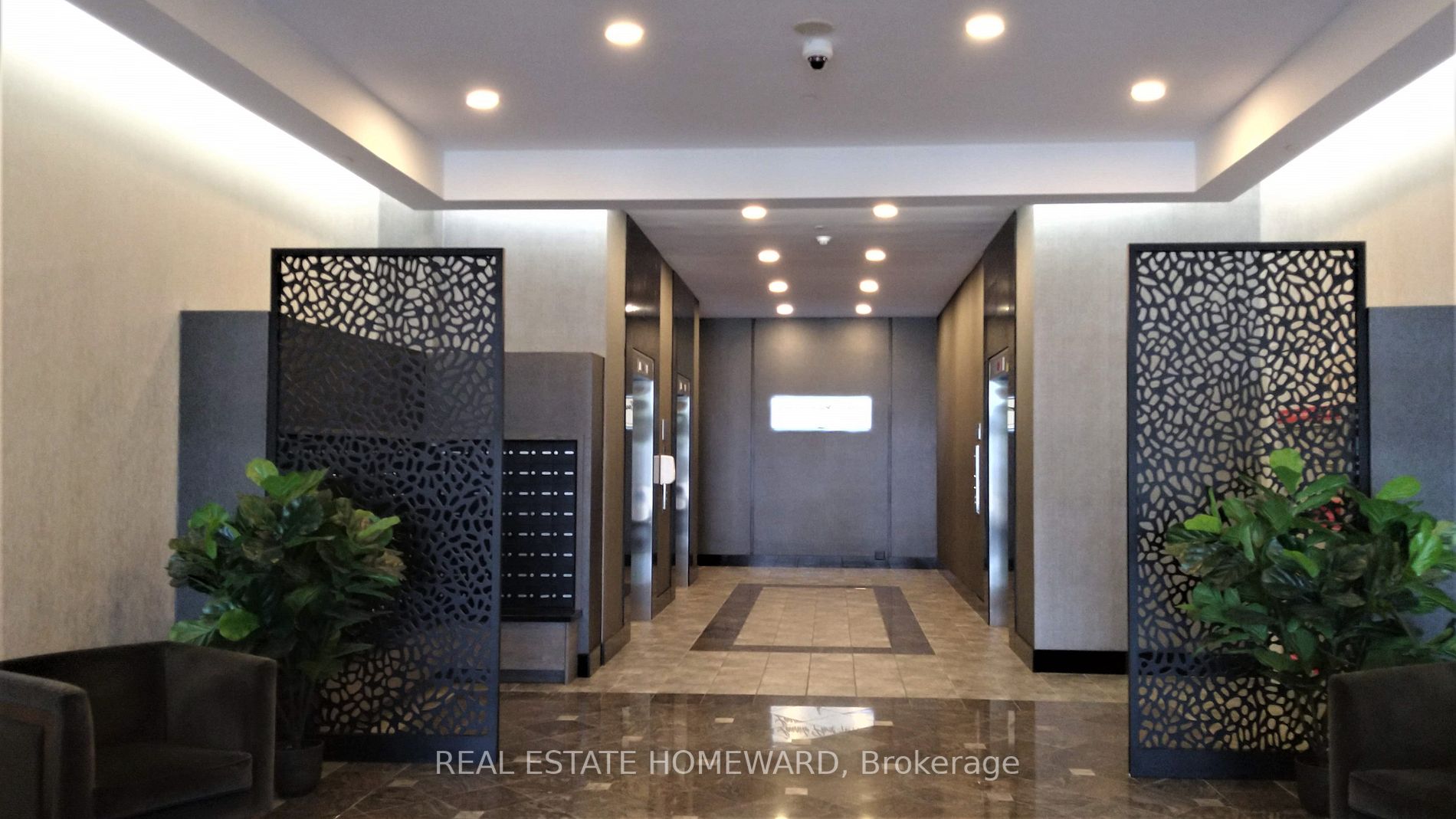 1 Leaside Park Dr, #417