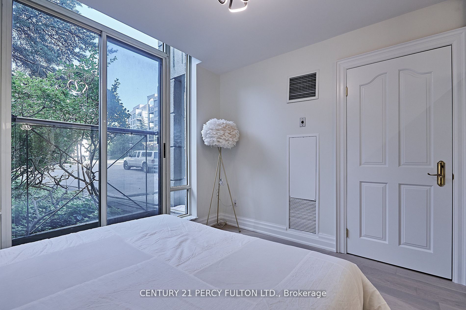 225 The Donway W, #105