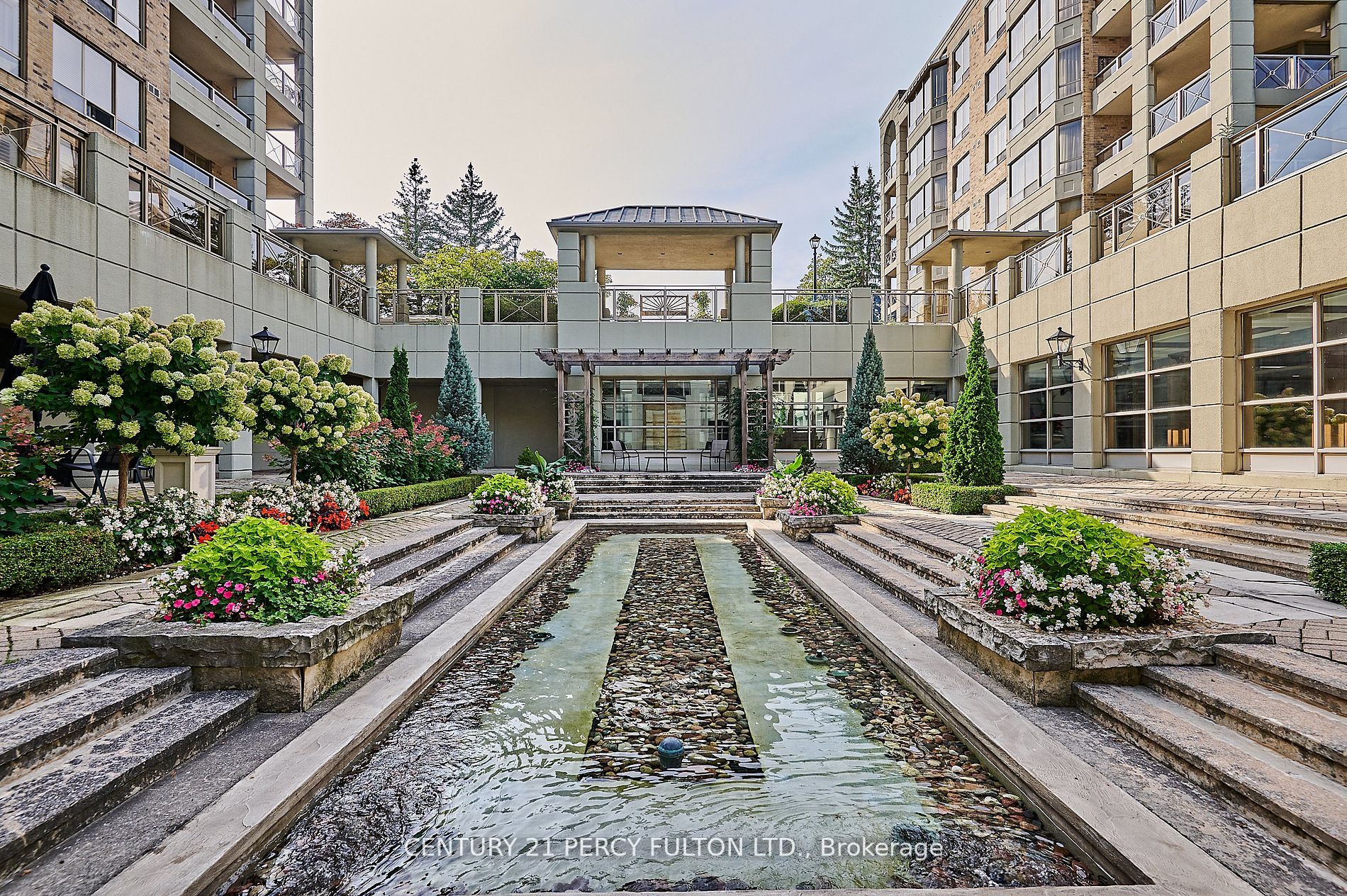 225 The Donway W, #105
