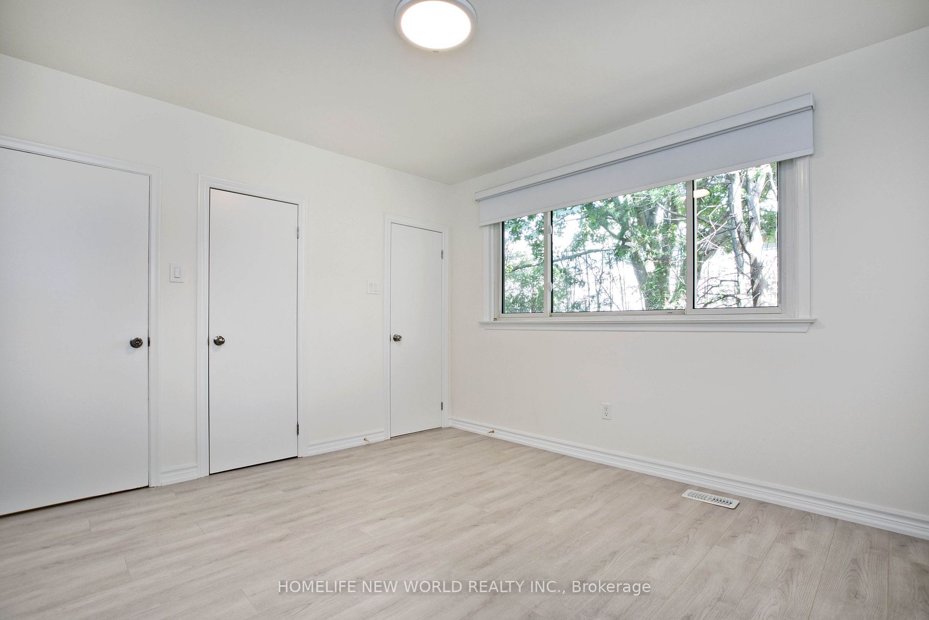 20 Broadlands Blvd