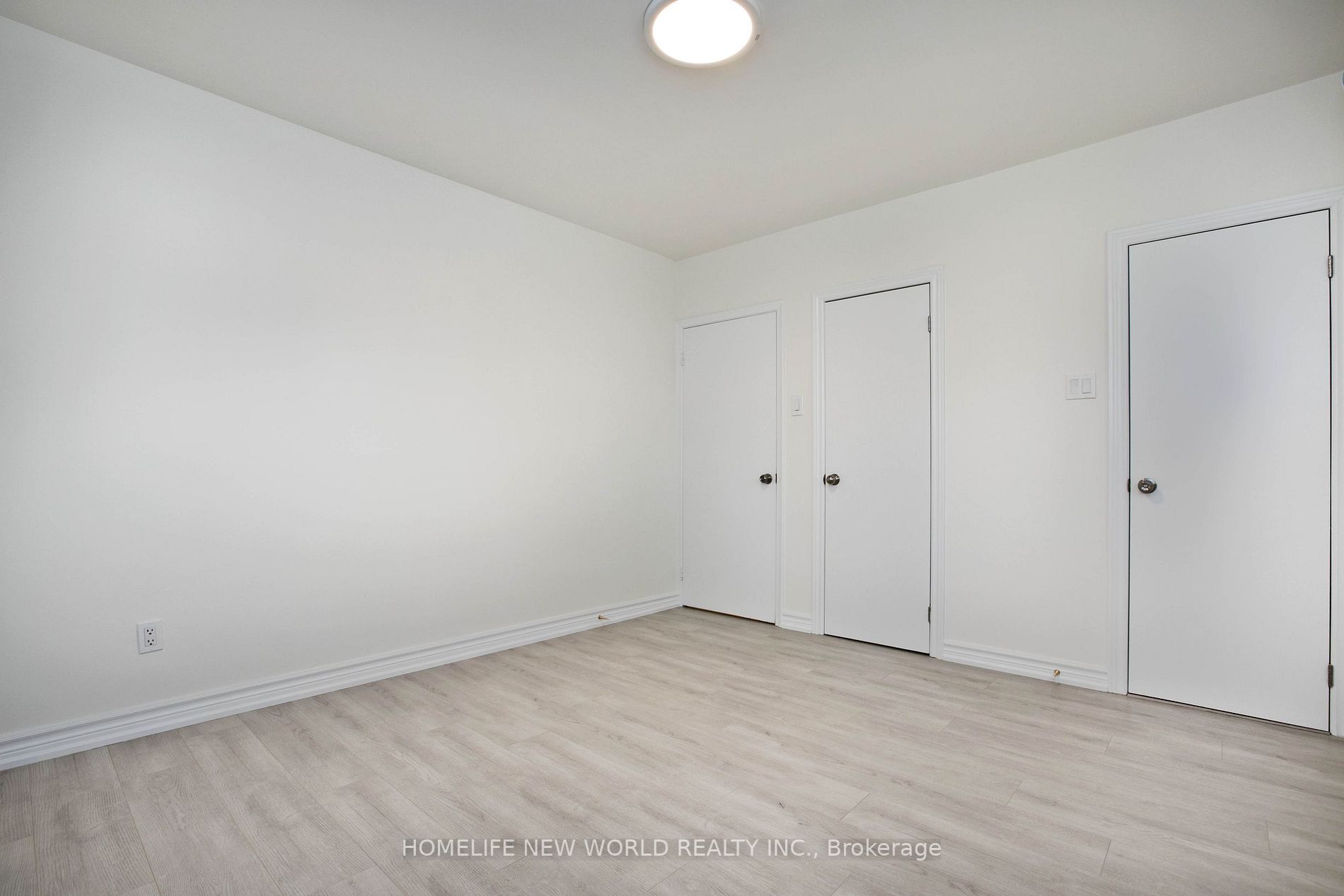 20 Broadlands Blvd