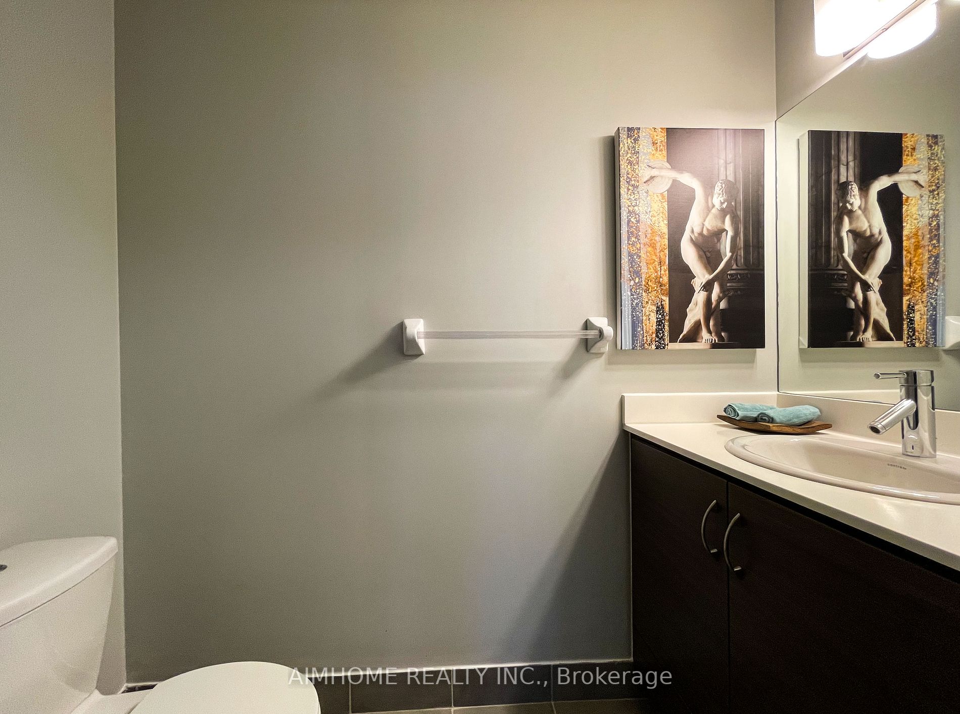 5168 Yonge St, #3215