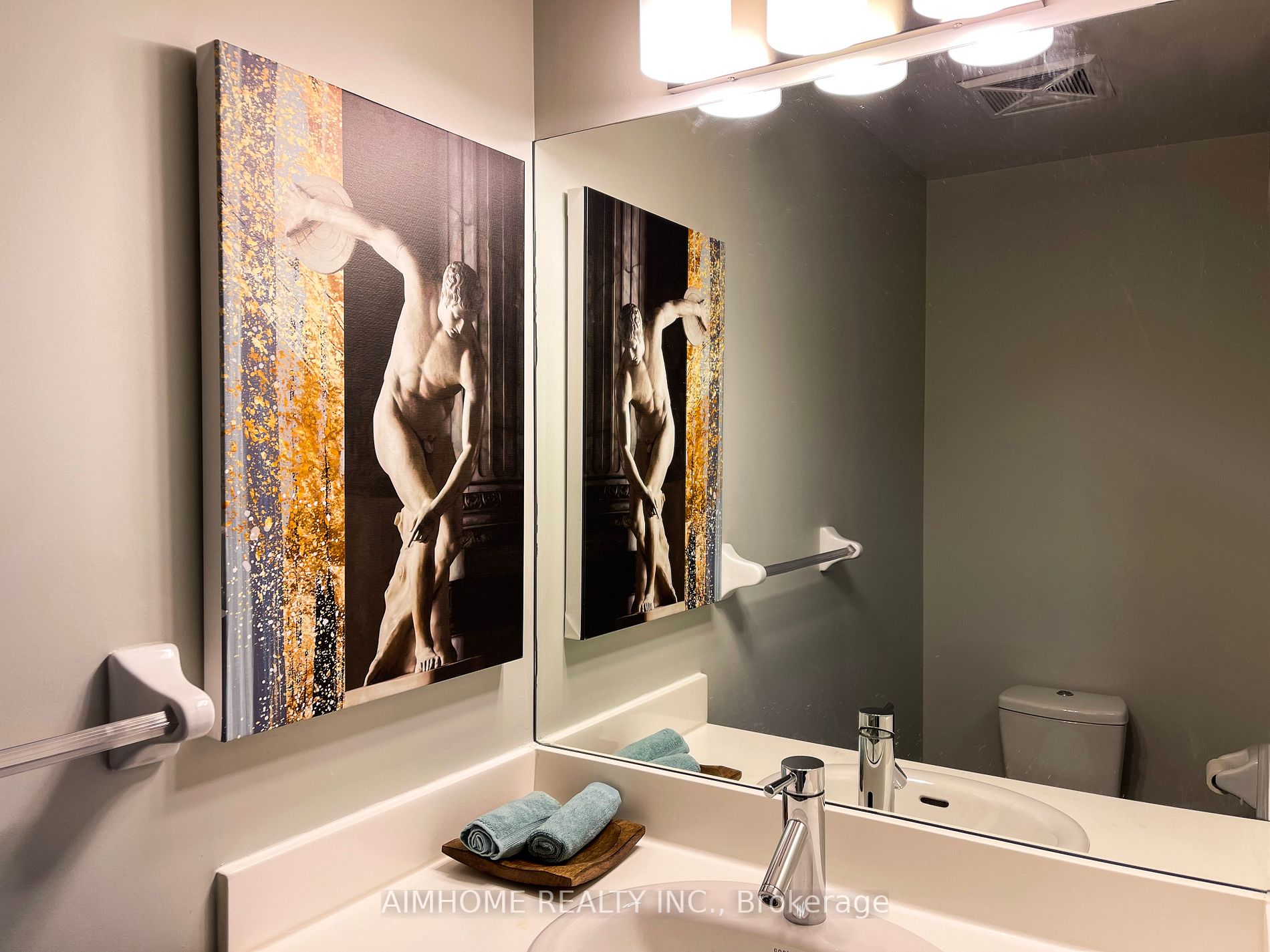 5168 Yonge St, #3215