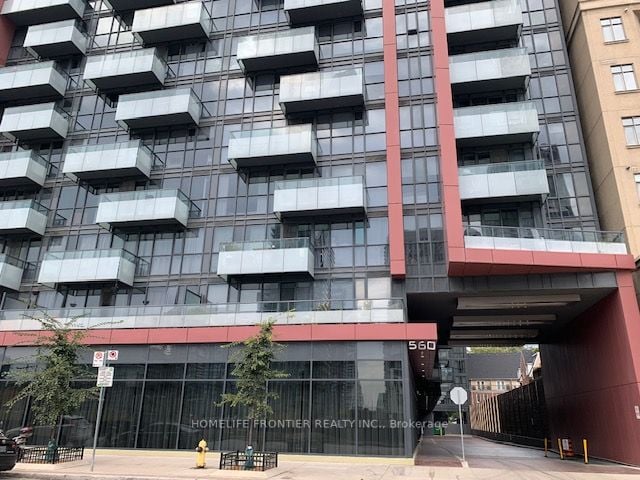 560 Front St W, #1026
