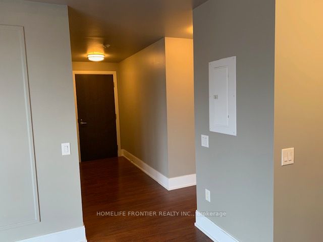 560 Front St W, #1026