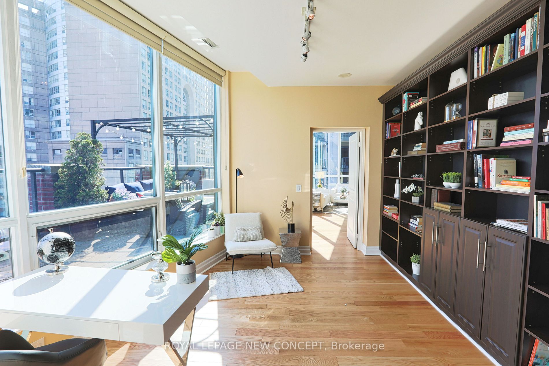 38 The Esplanade, #Ph01