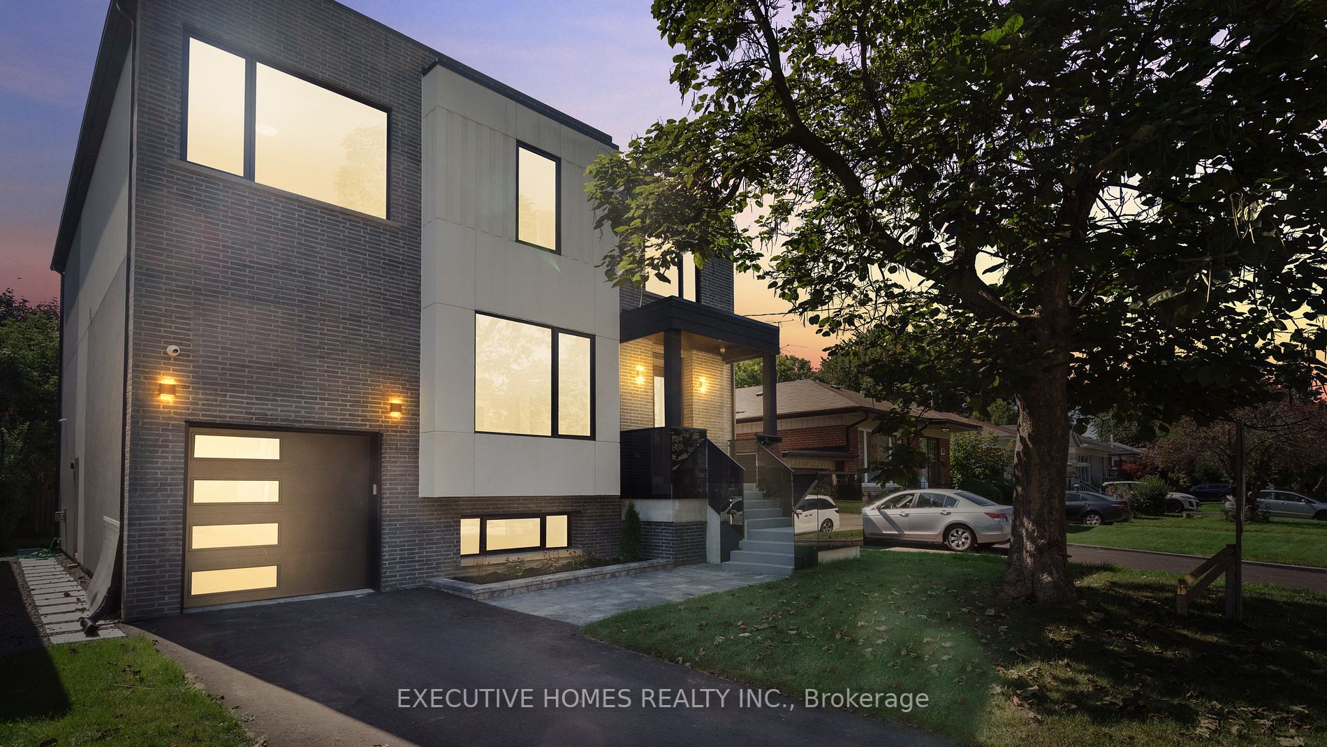 81 De Quincy Blvd