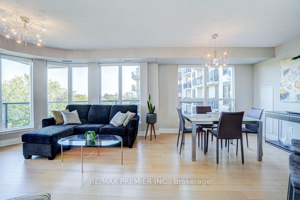 760 Sheppard Ave W, #515