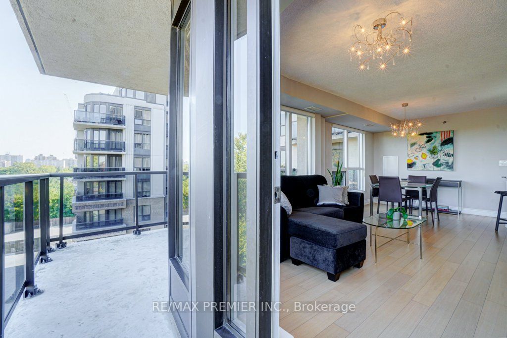 760 Sheppard Ave W, #515