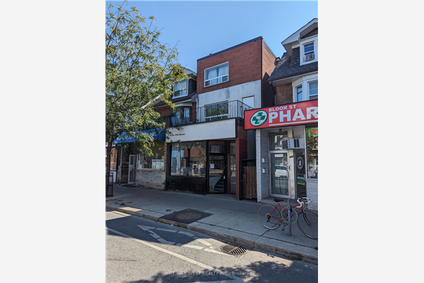 847 Bloor St W, Toronto