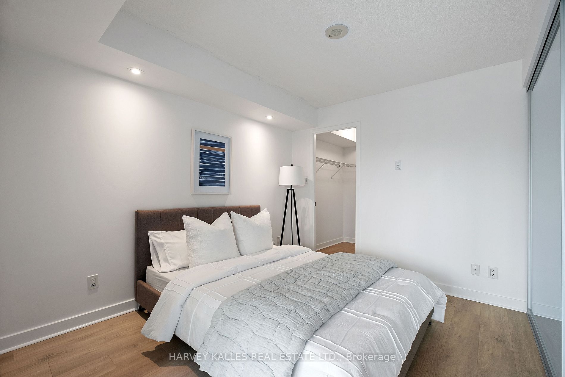 1169 Queen St W, #N309