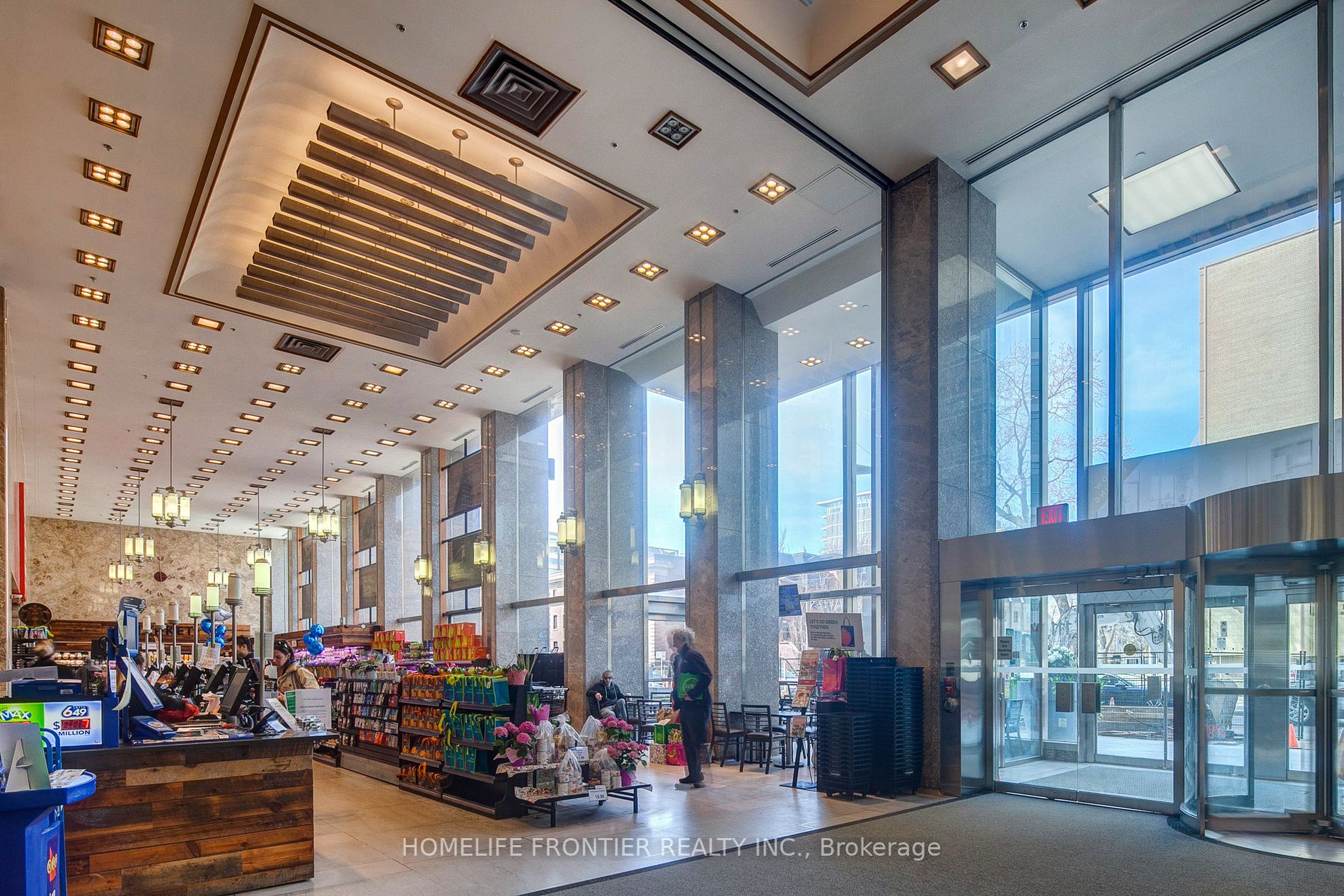 111 St Clair Ave W, #1826