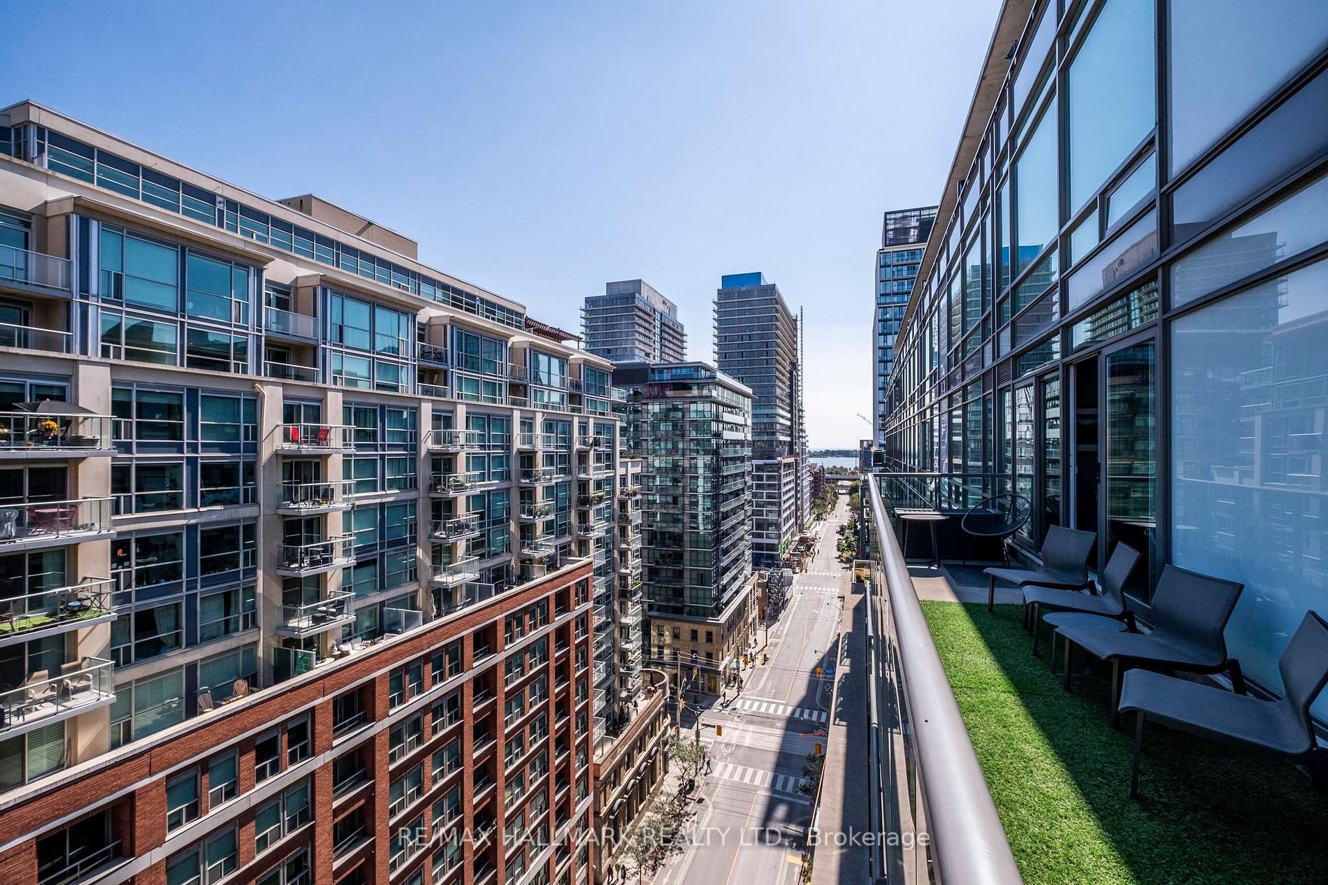 333 Adelaide St E, #1205