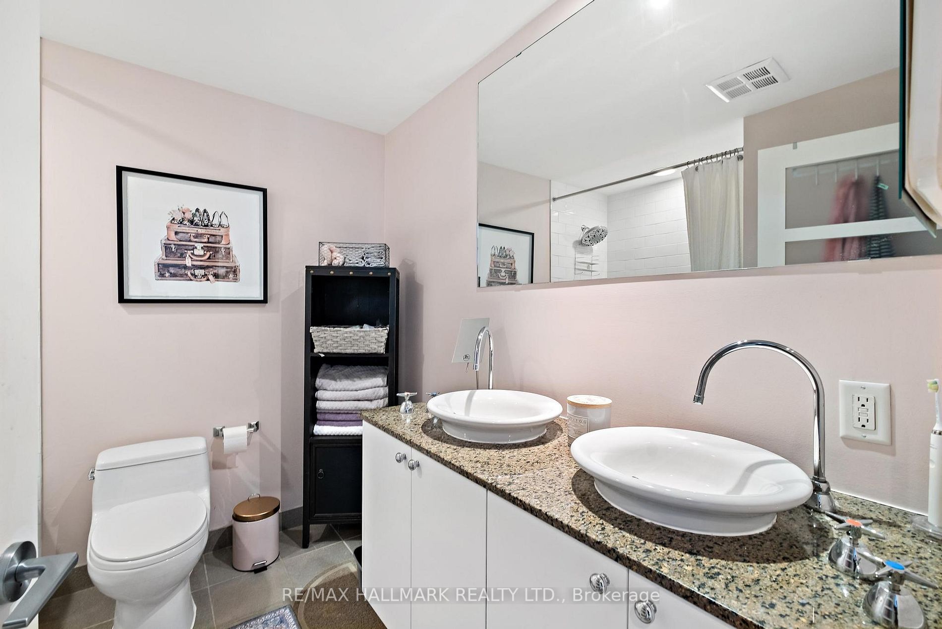 333 Adelaide St E, #1205