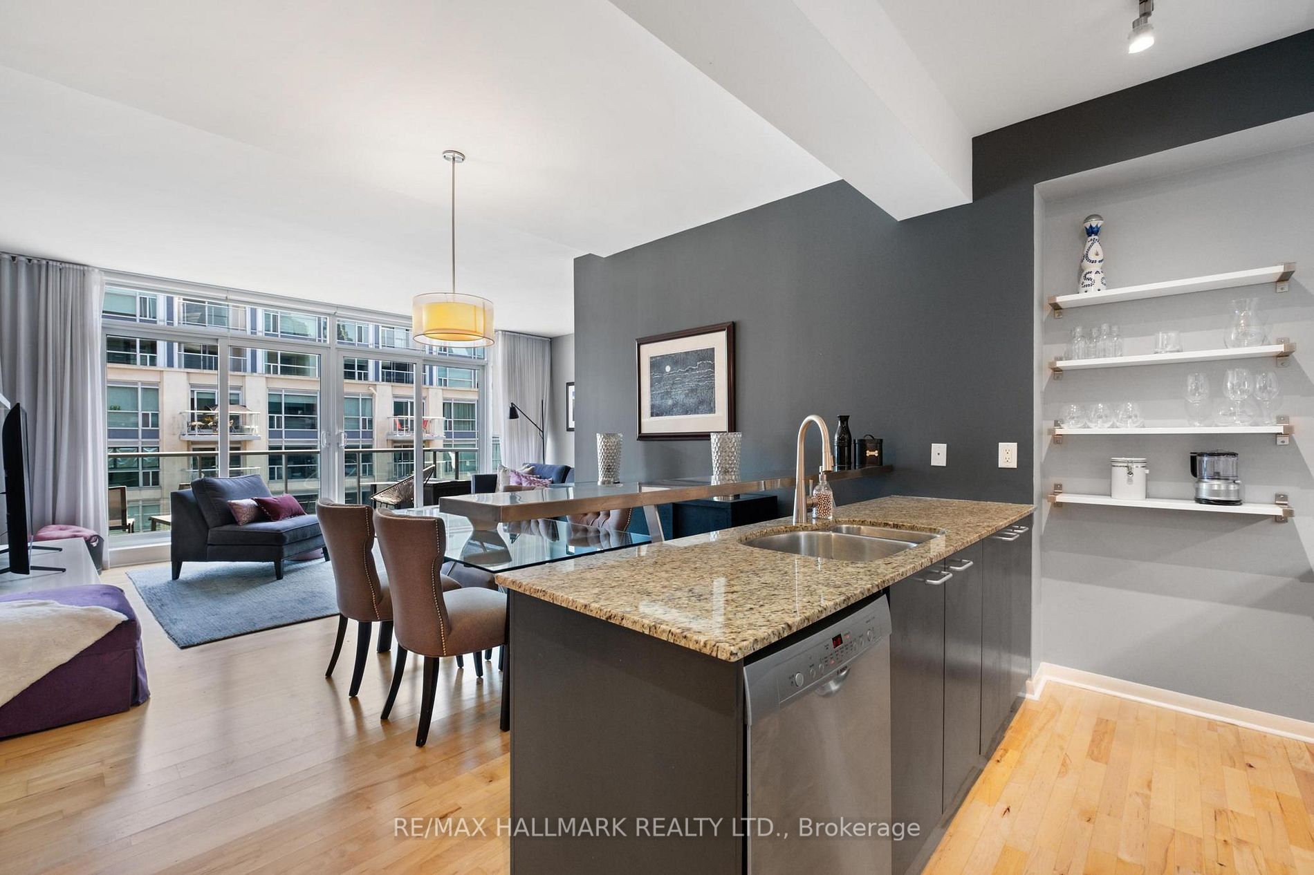 333 Adelaide St E, #1205