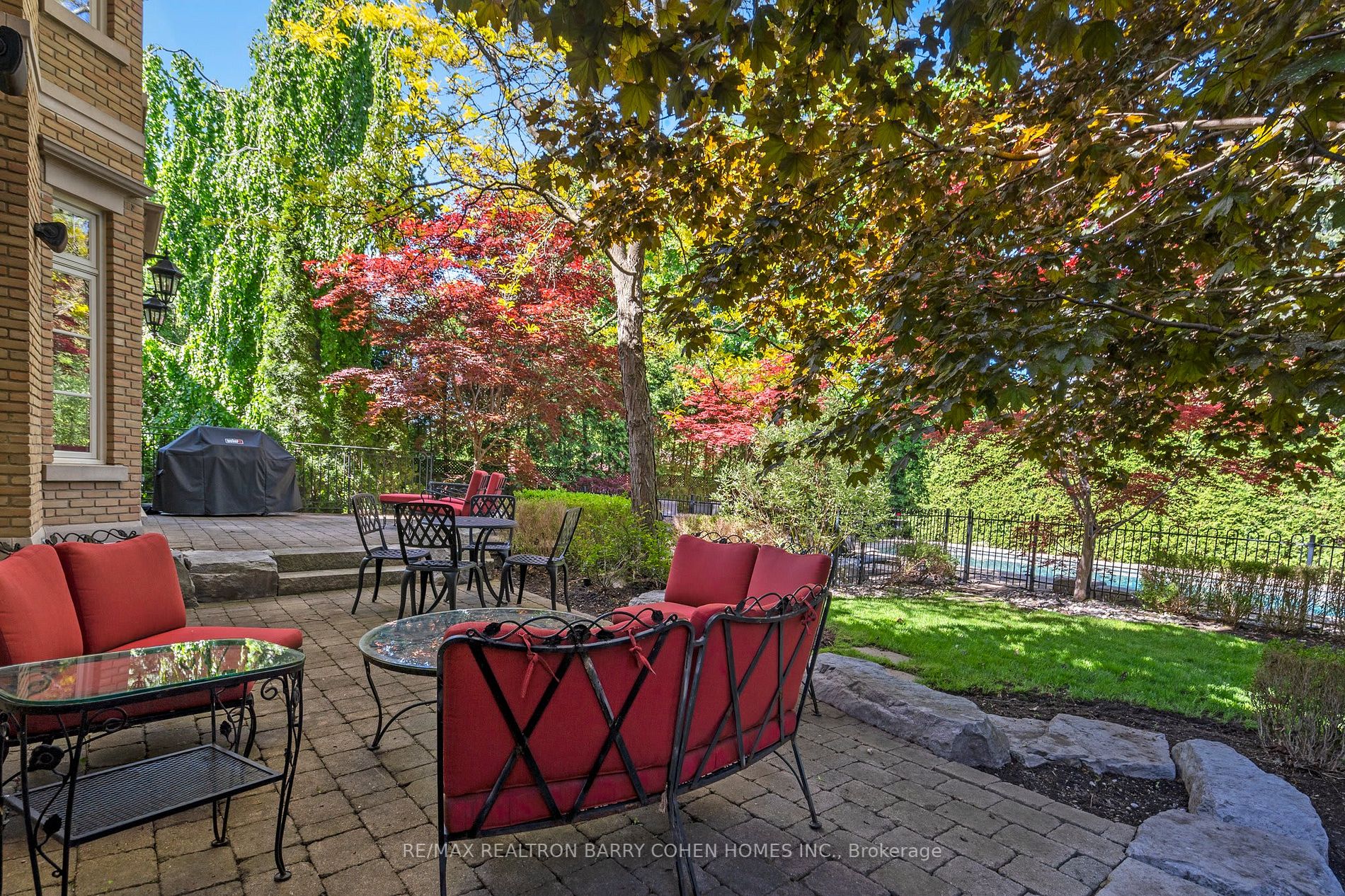 24 Lauderdale Drive