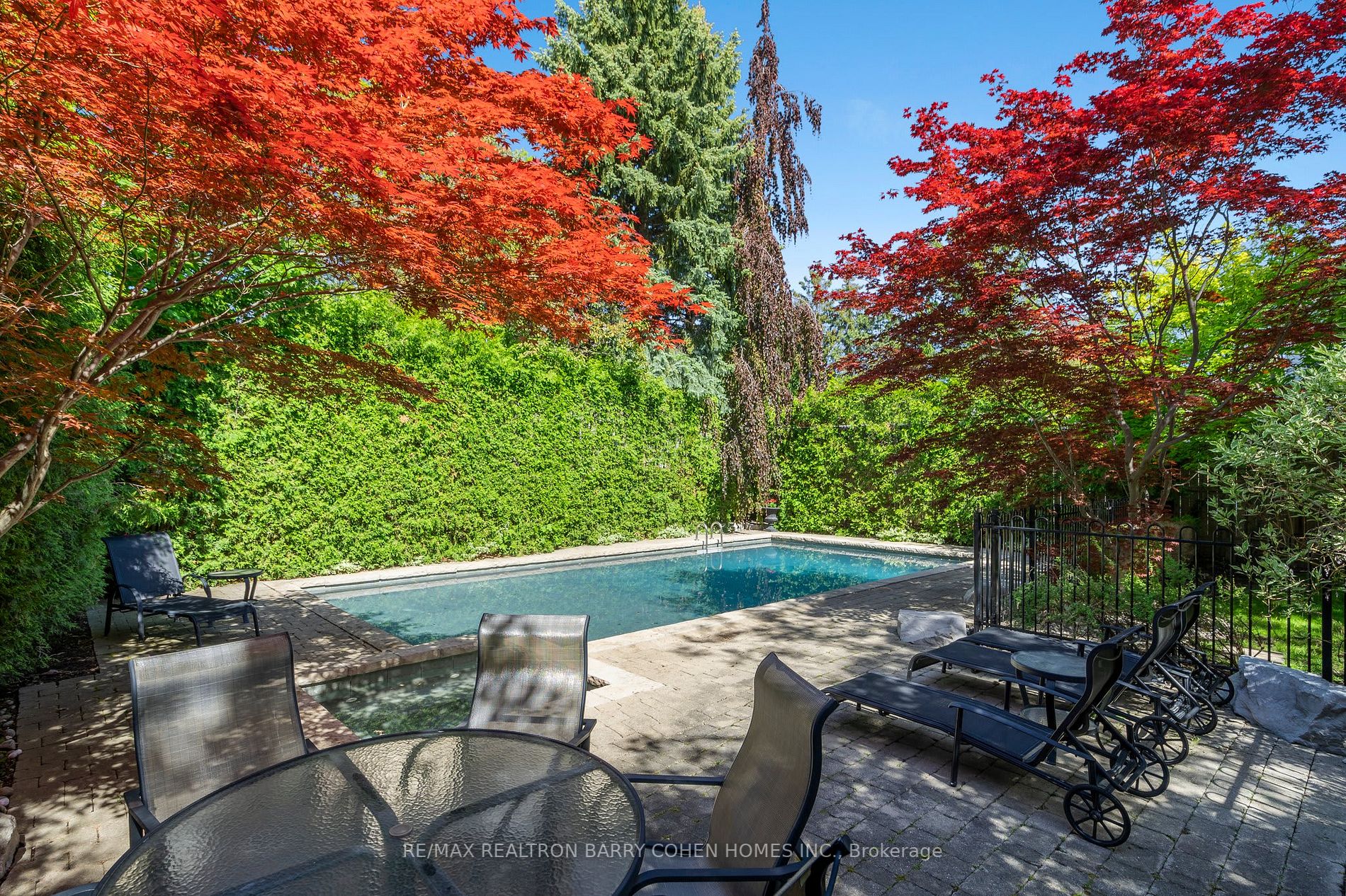 24 Lauderdale Drive