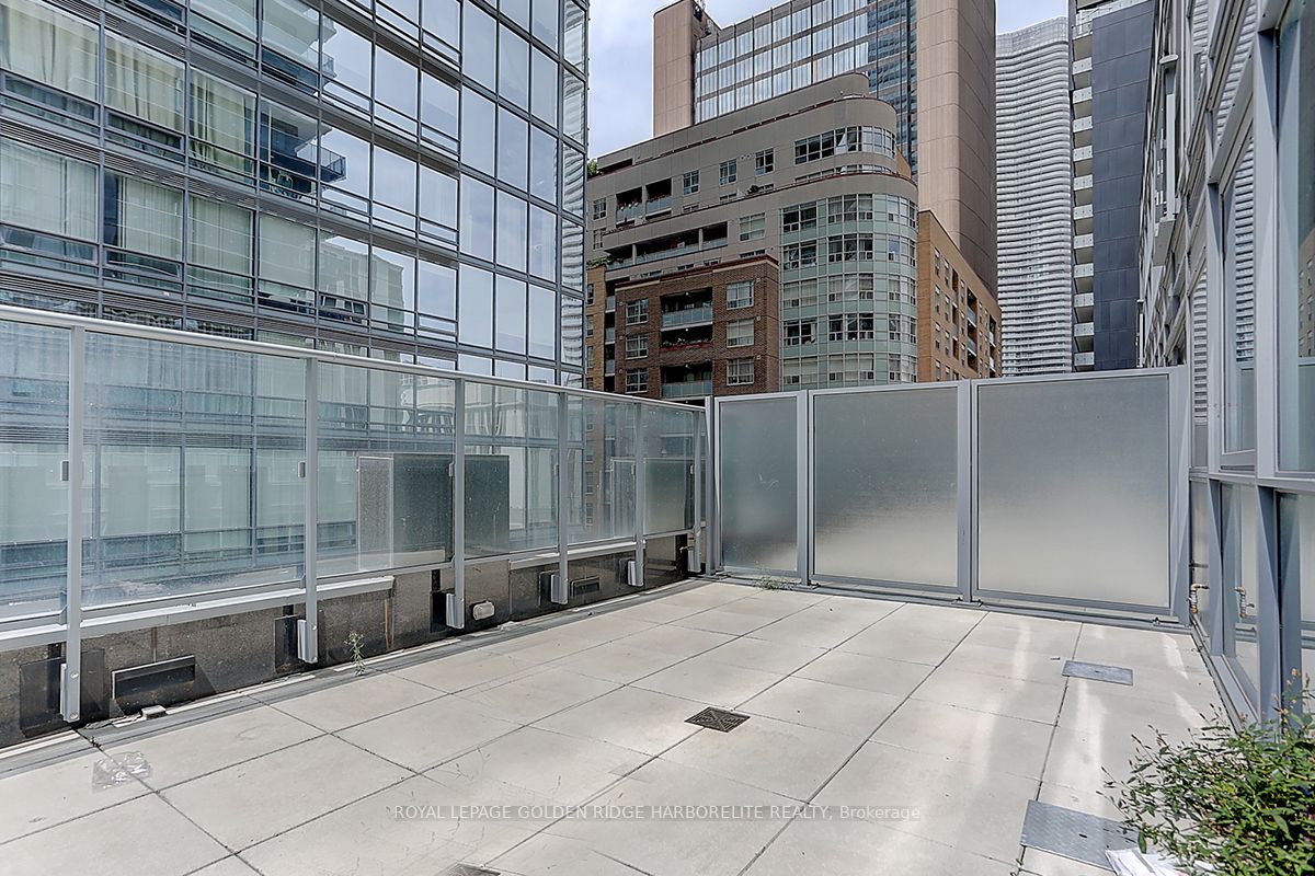 7 Grenville St, #701