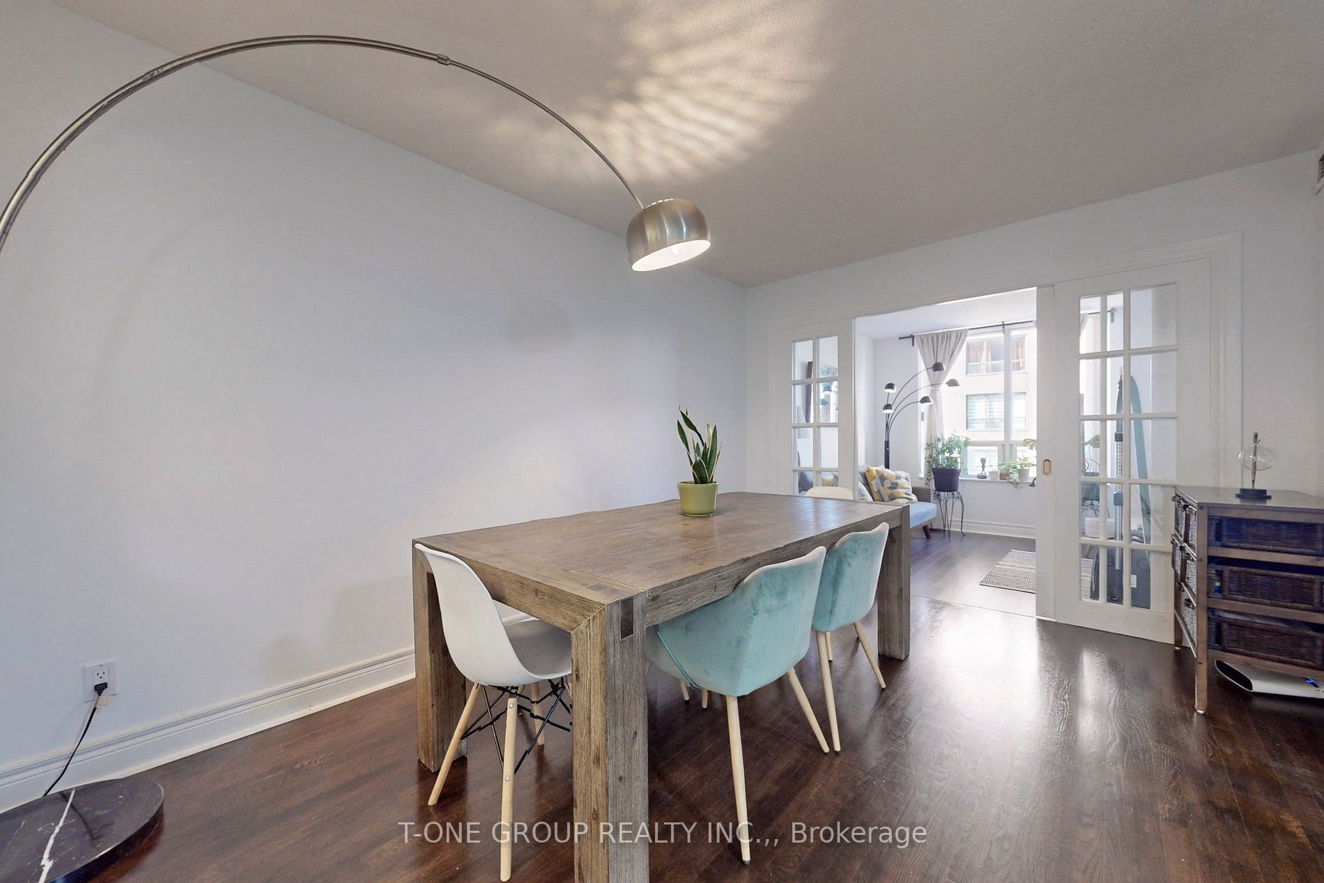 5418 Yonge St, #511