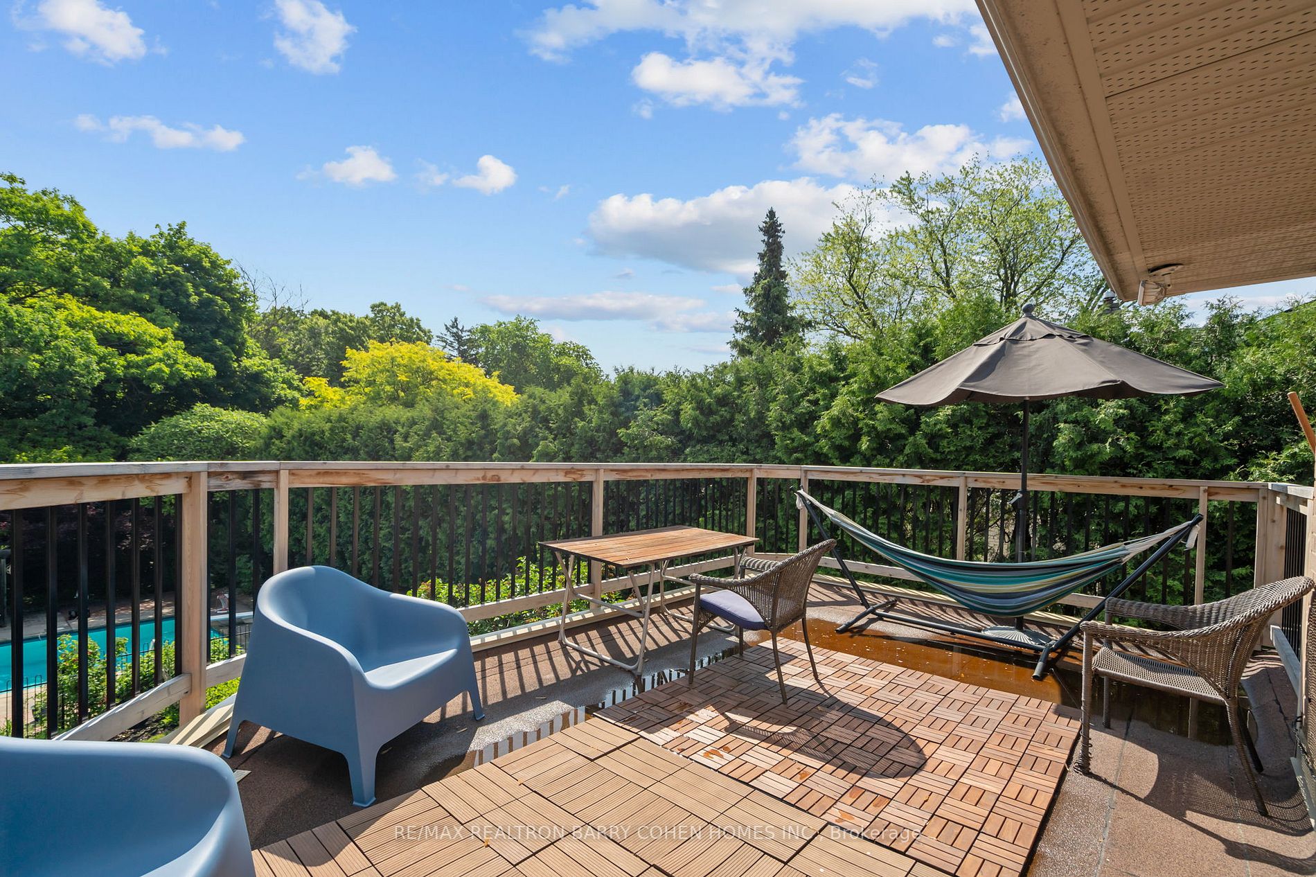 46 Sandringham Dr