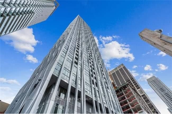 1 Yorkville Ave, Toronto