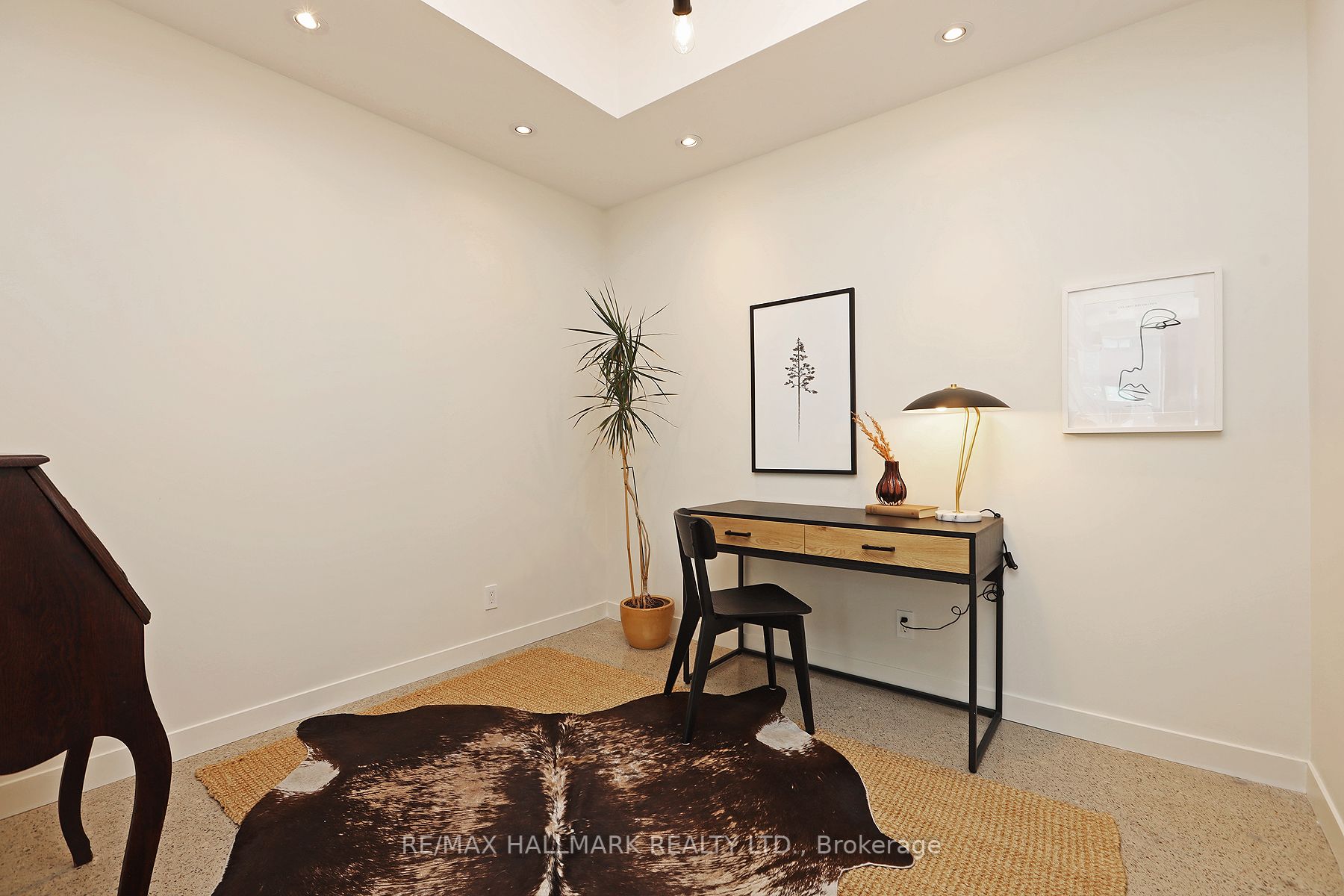510 King Street E, #523