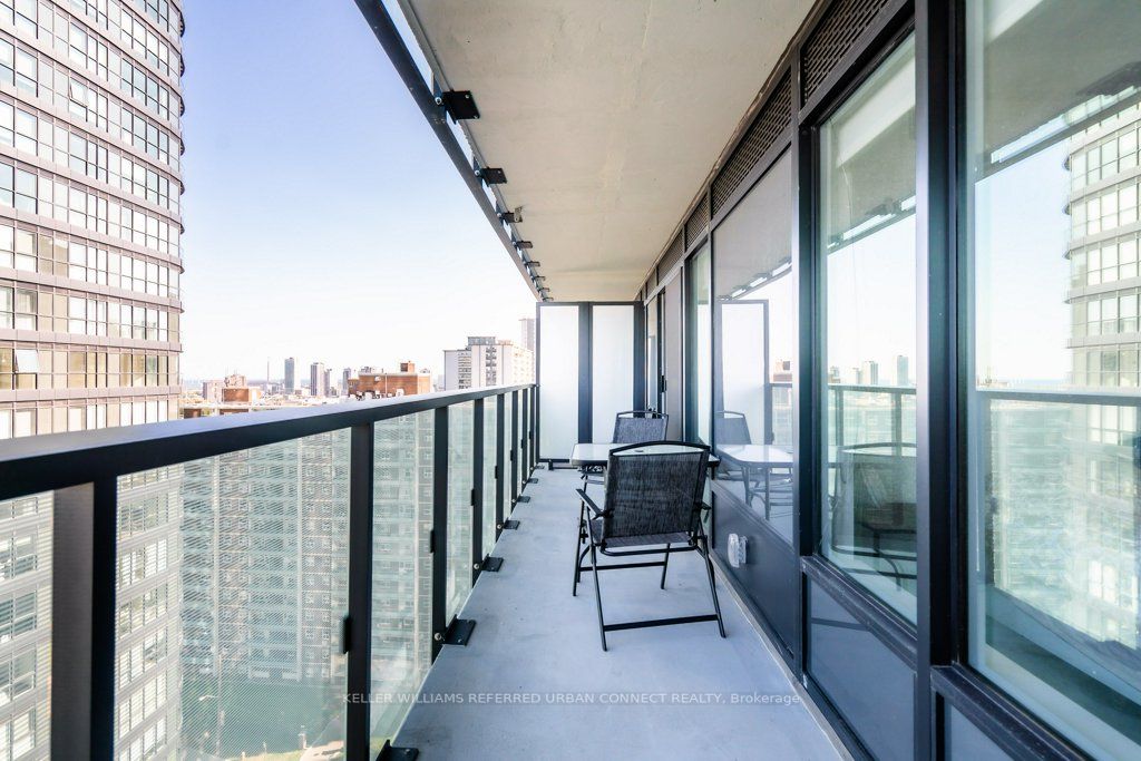 575 Bloor St E, #1504