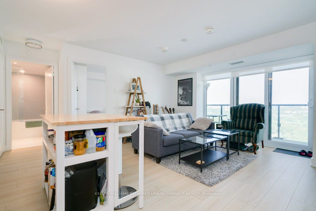 575 Bloor St E, #1504