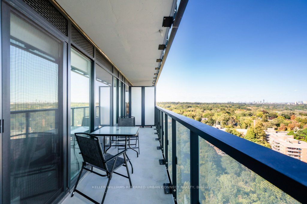 575 Bloor St E, #1504
