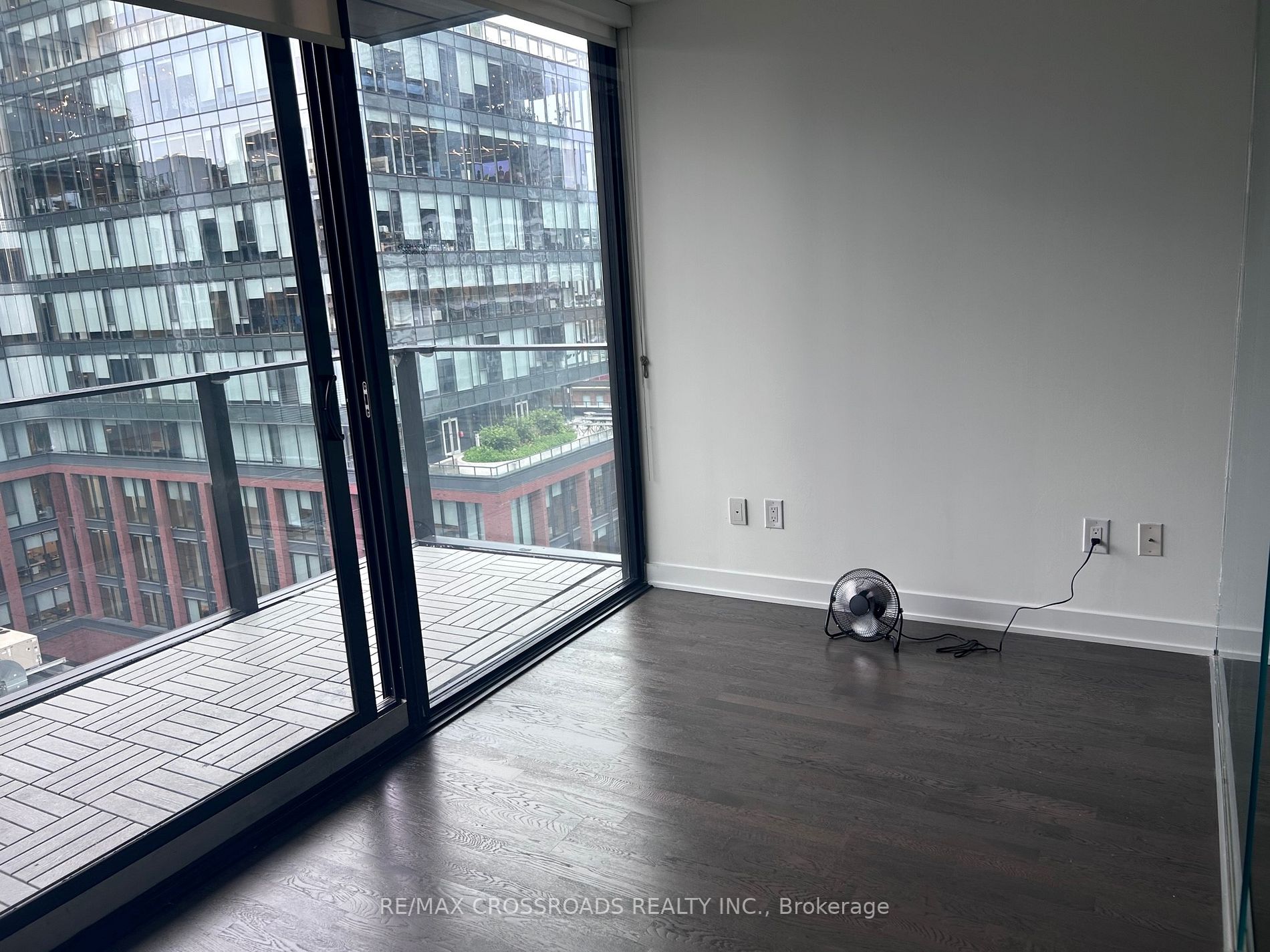 629 King St W, #1028