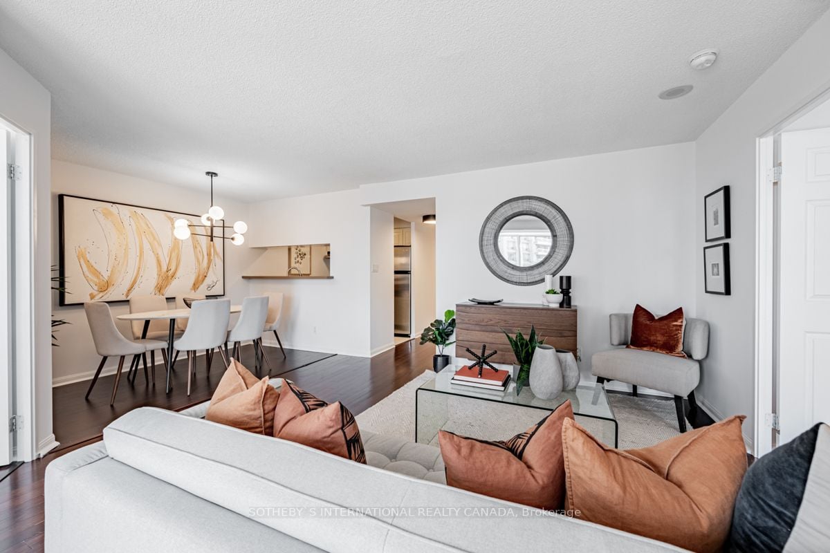 24 Wellesley St W, #2214