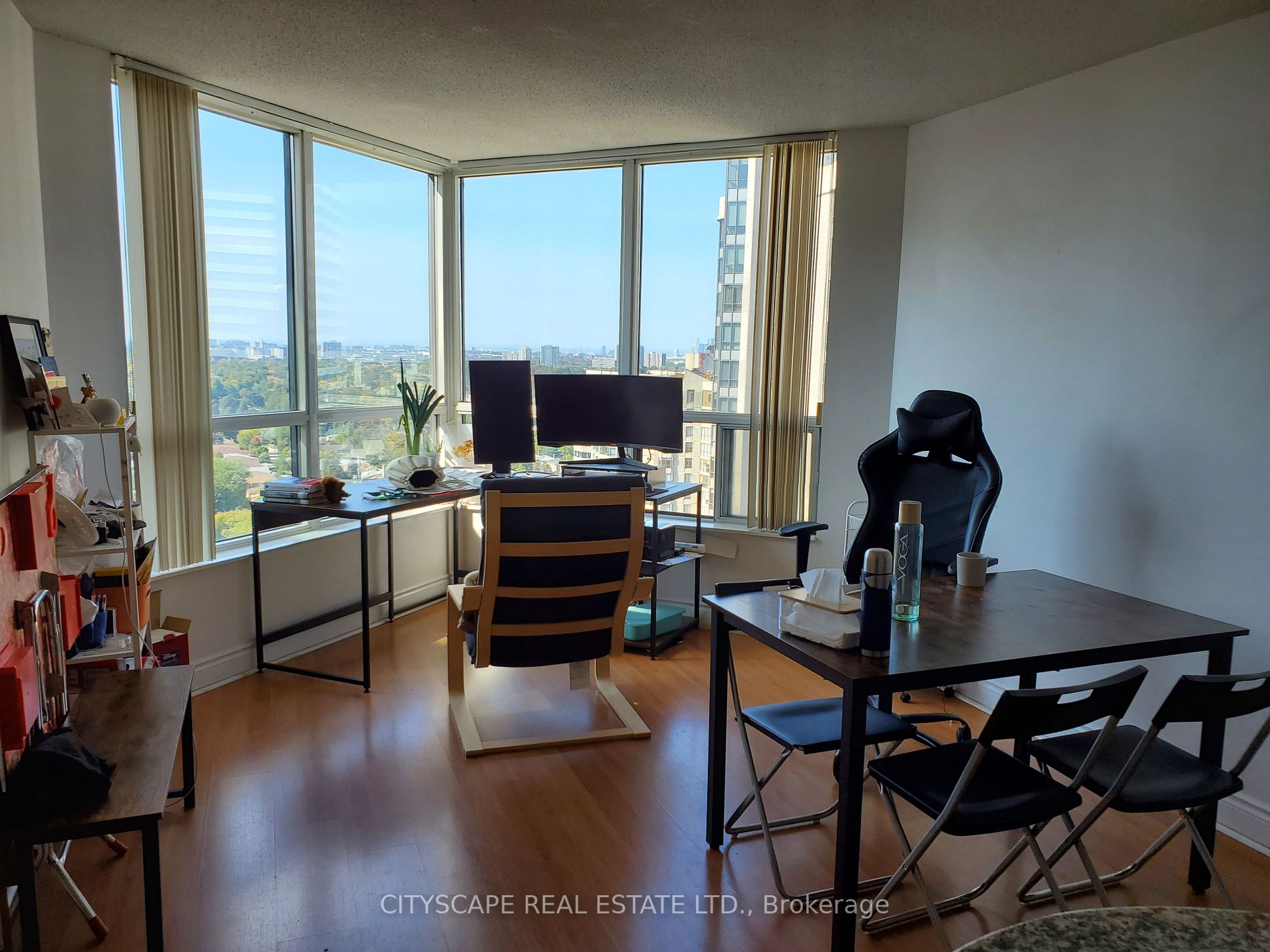 10 Northtown Way, #2310
