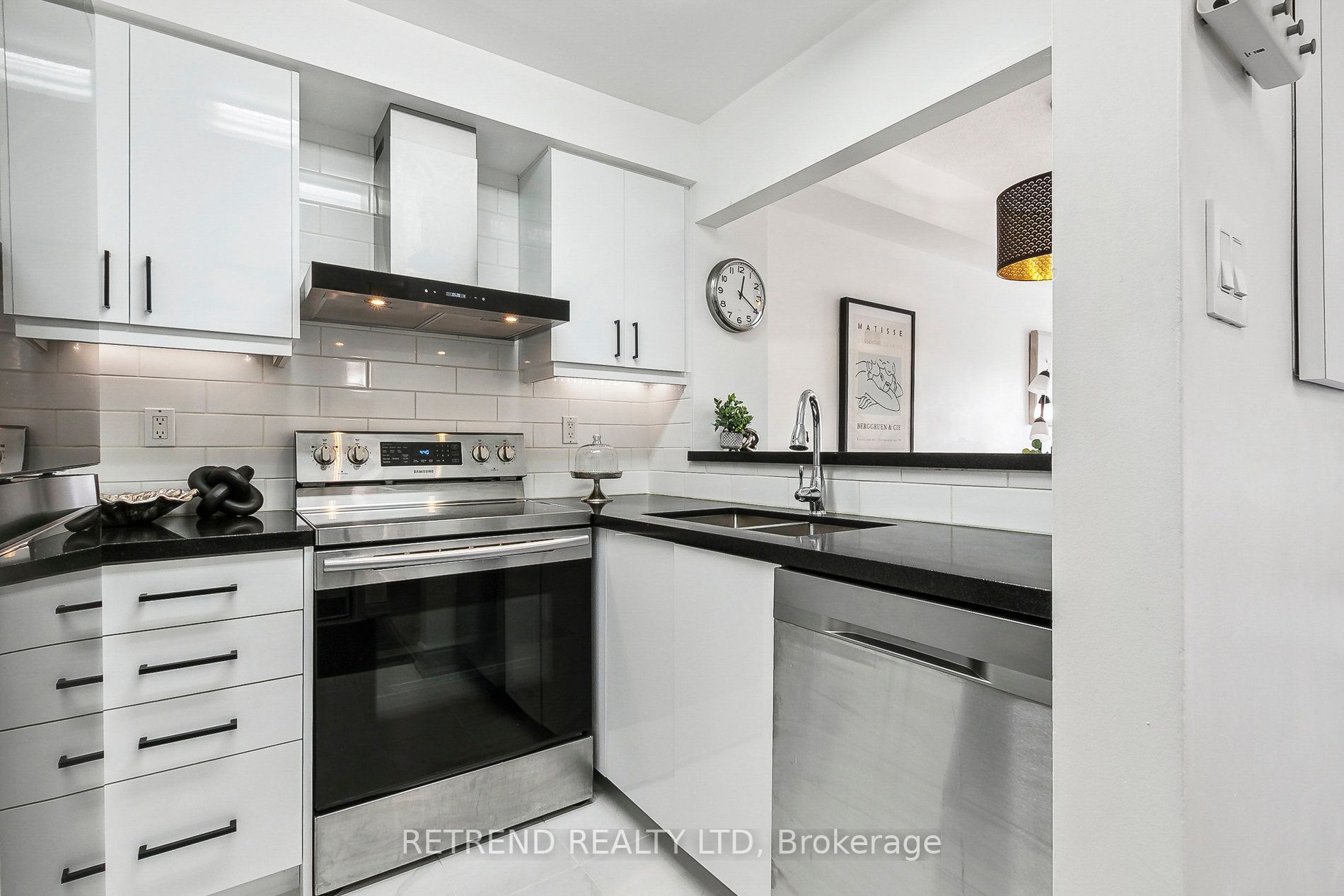 1000 Sheppard Ave W, #202