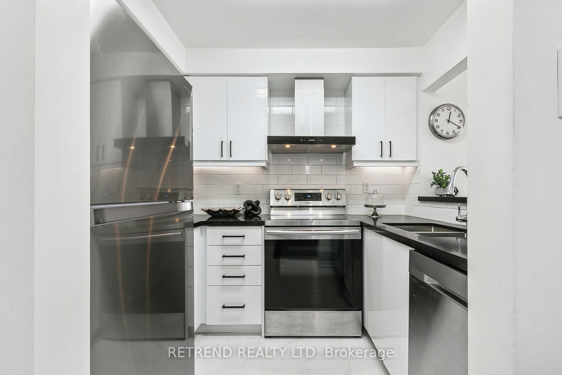 1000 Sheppard Ave W, #202